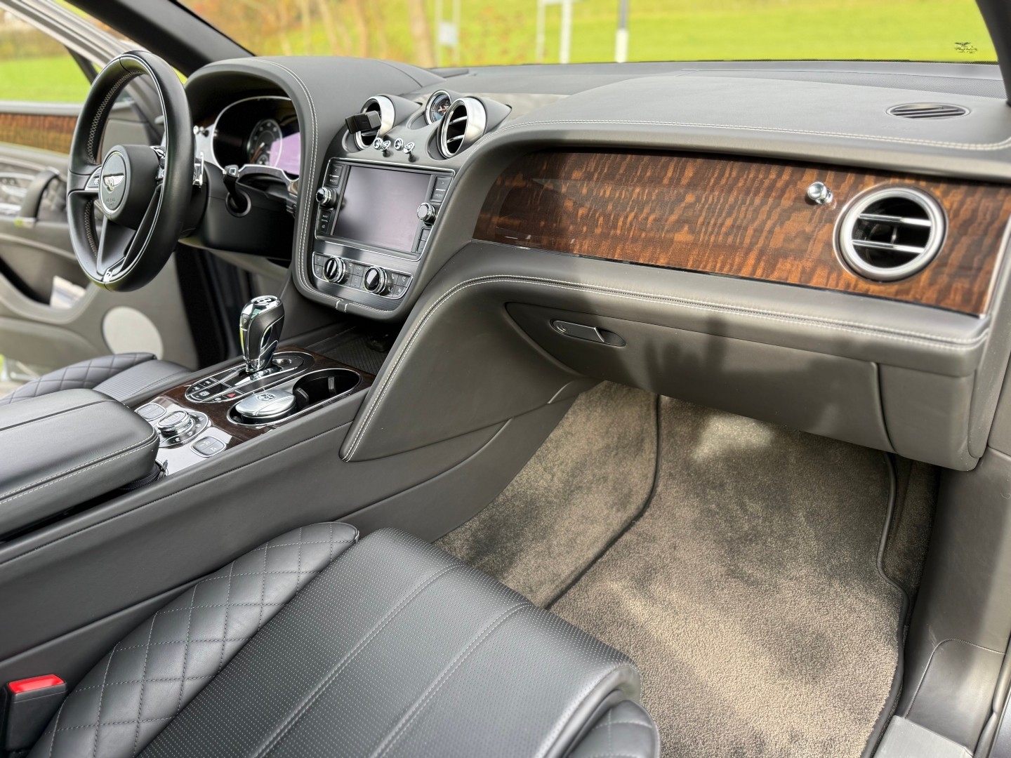 BENTLEY Bentayga W12-image-17
