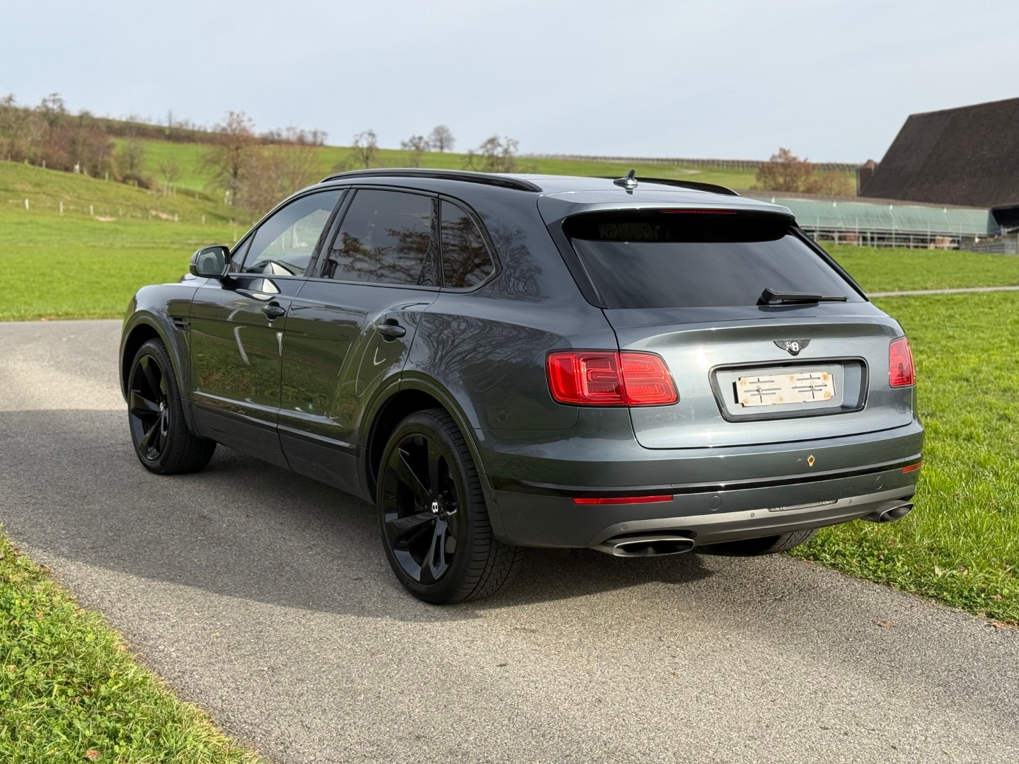 BENTLEY Bentayga W12-image-2