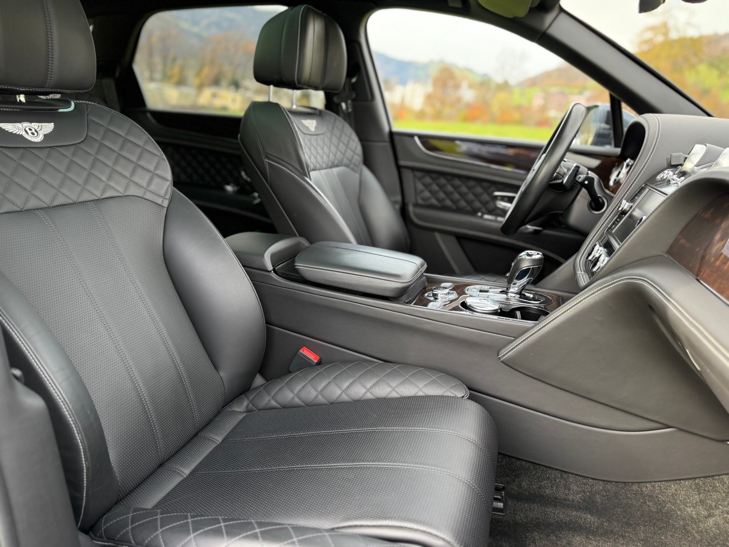 BENTLEY Bentayga W12-image-18