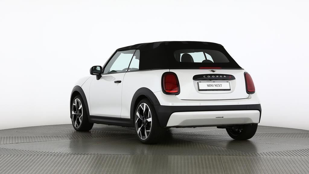 MINI Cooper S Cabrio-image-4