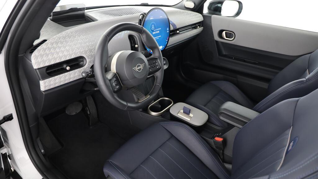 MINI Cooper S Cabrio-image-16