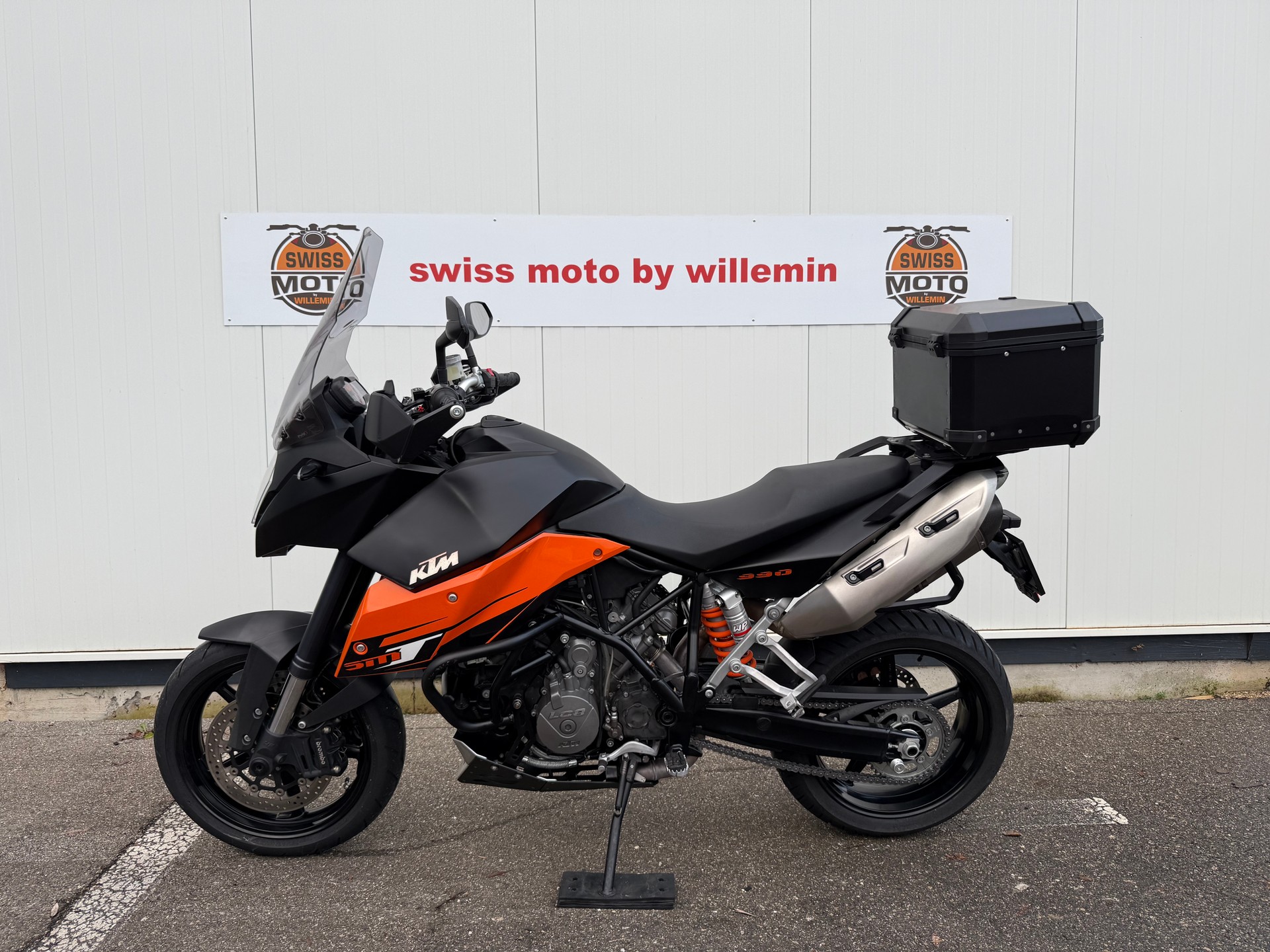 KTM 990 Supermoto T