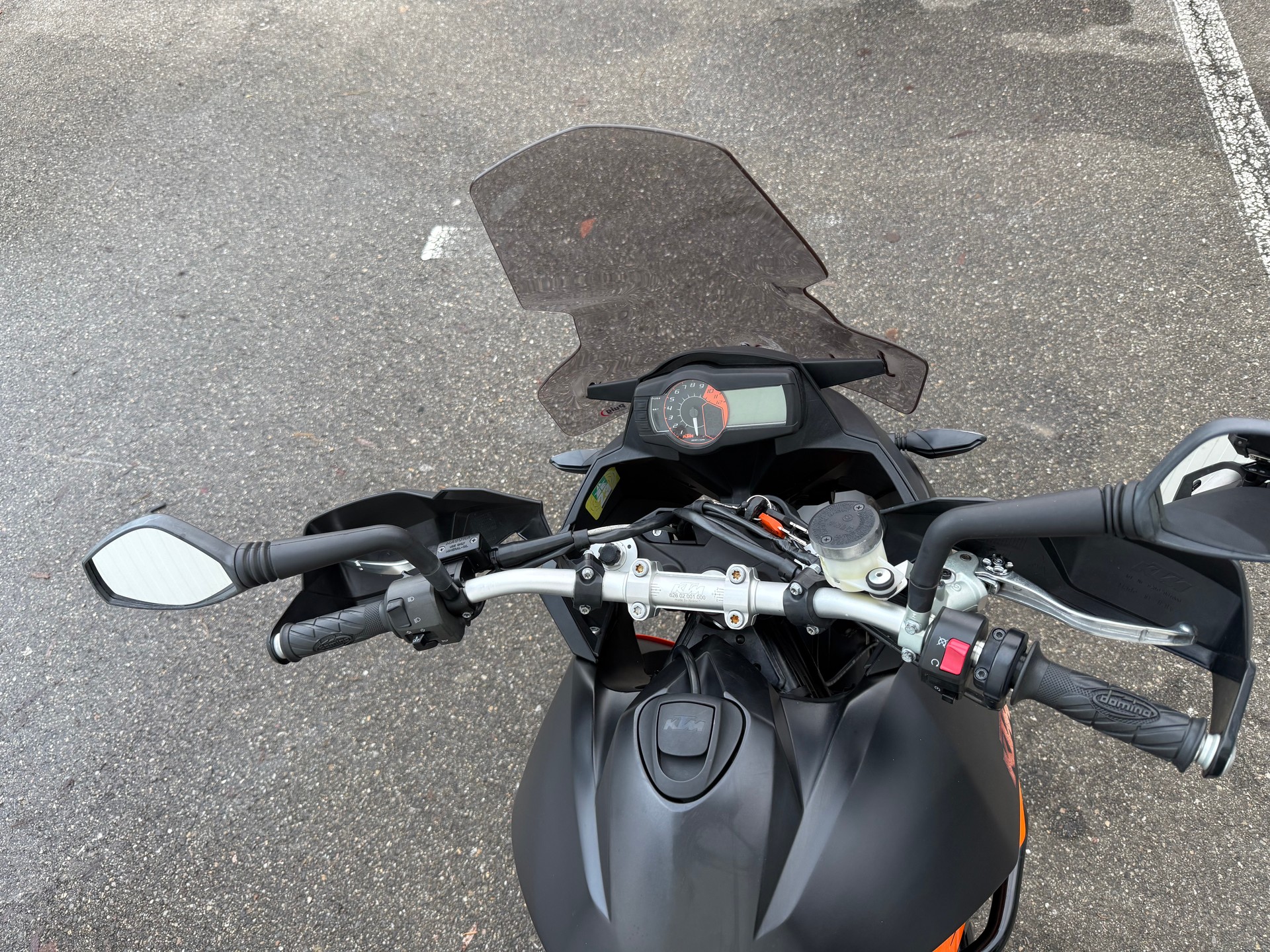 KTM 990 Supermoto T-image-10