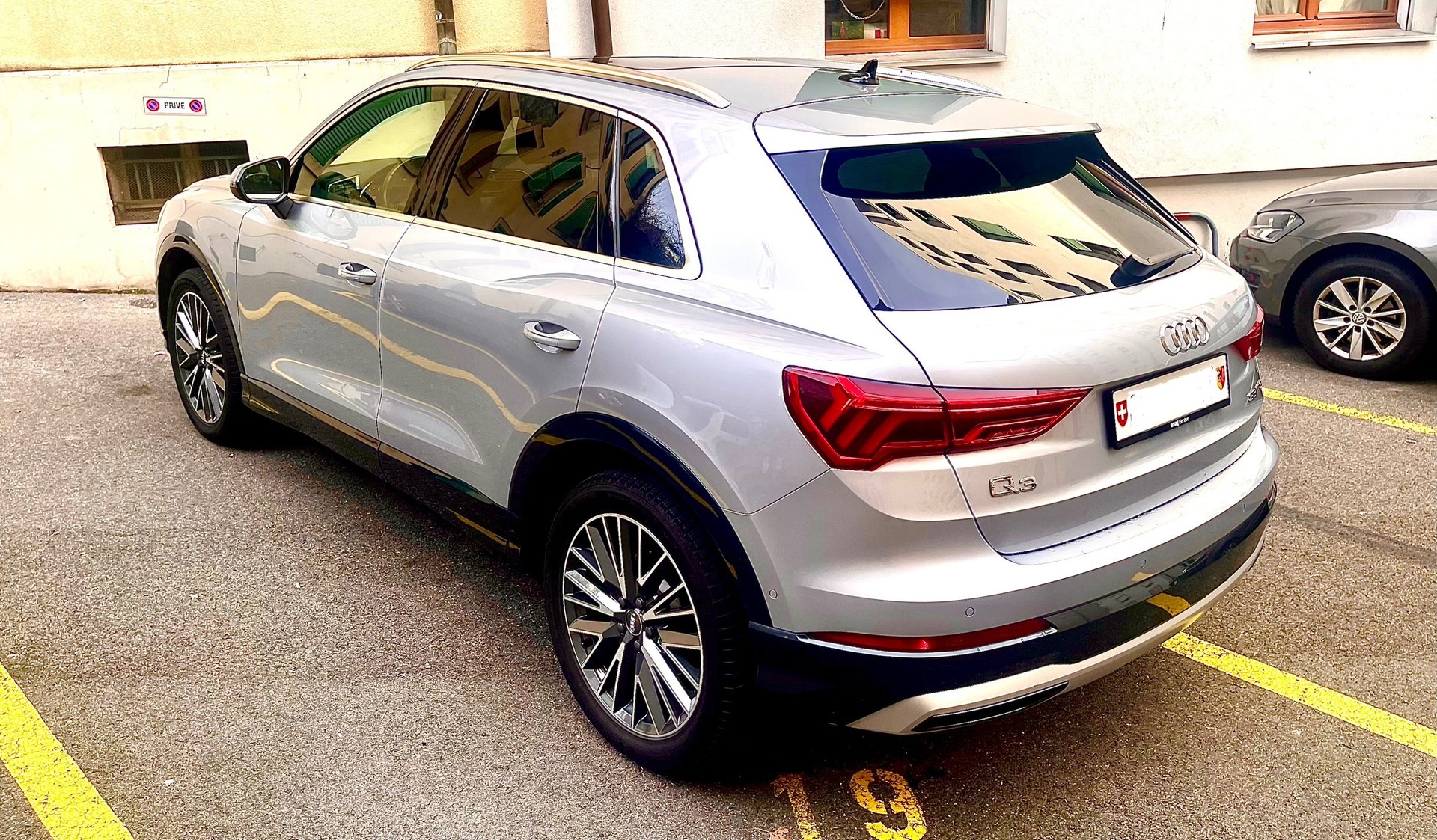 AUDI Q3 35 TFSI advanced S-tronic-image-0