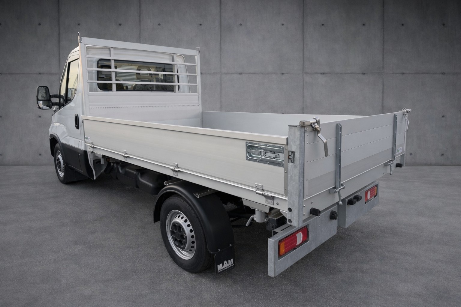 IVECO 35 S 16H A8-image-4