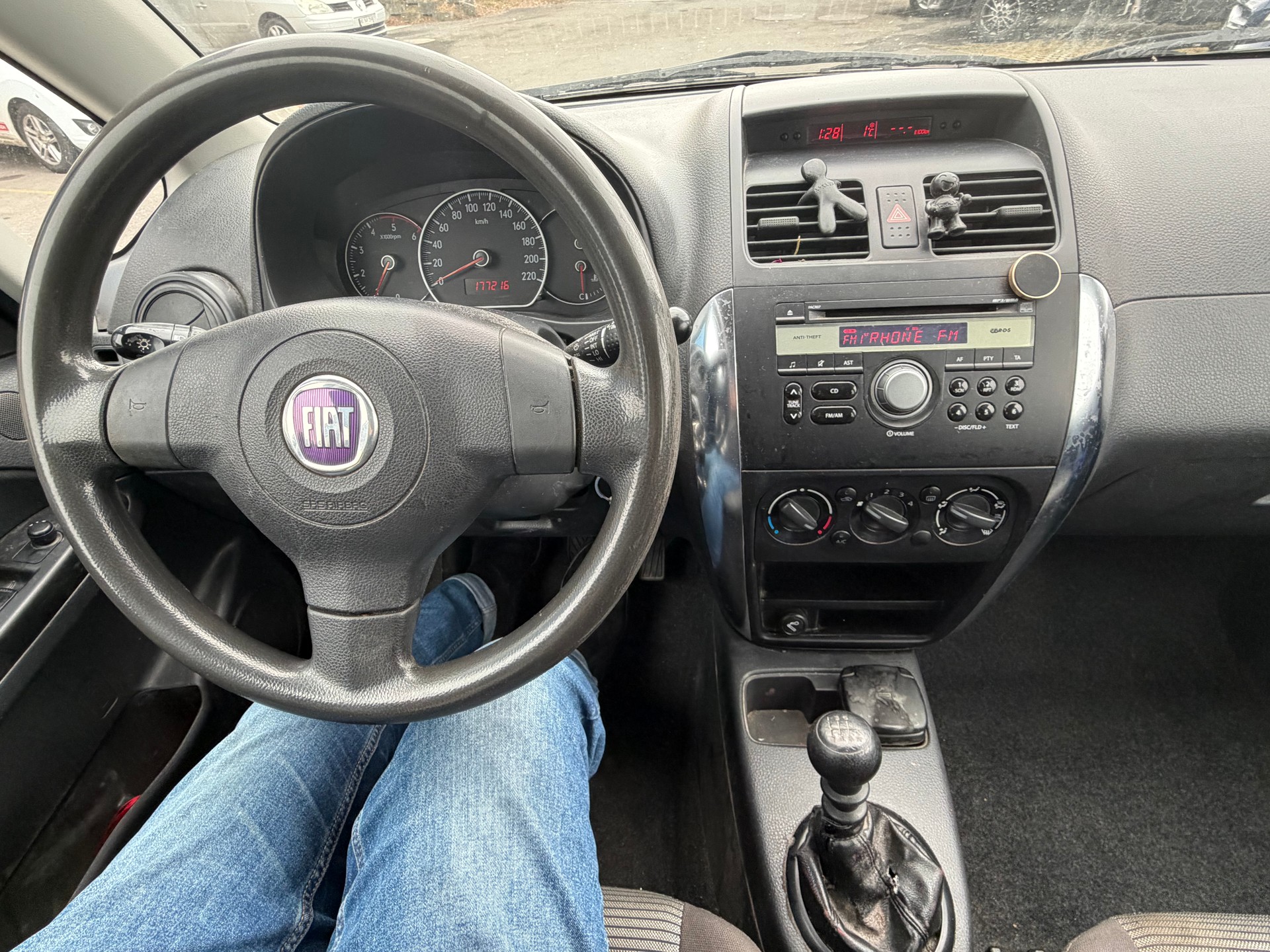 FIAT Sedici 1.9 JTD 4WD Freestyle-image-1