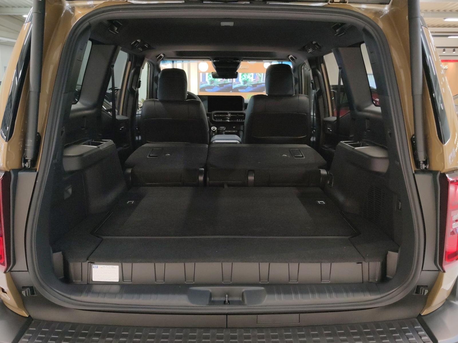 TOYOTA Land Cruiser 2.8 D 48V Invincible-image-6
