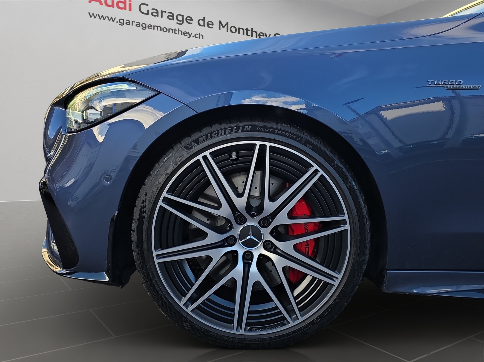 MERCEDES-BENZ C 43 AMG 4 Matic-image-6