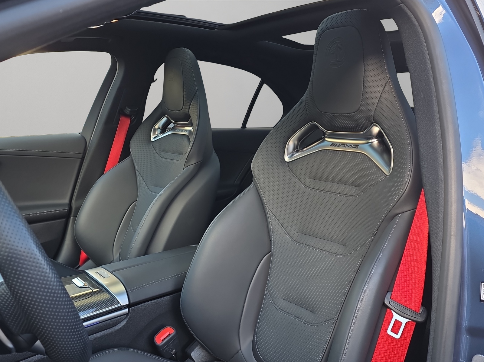 MERCEDES-BENZ C 43 AMG 4 Matic-image-8