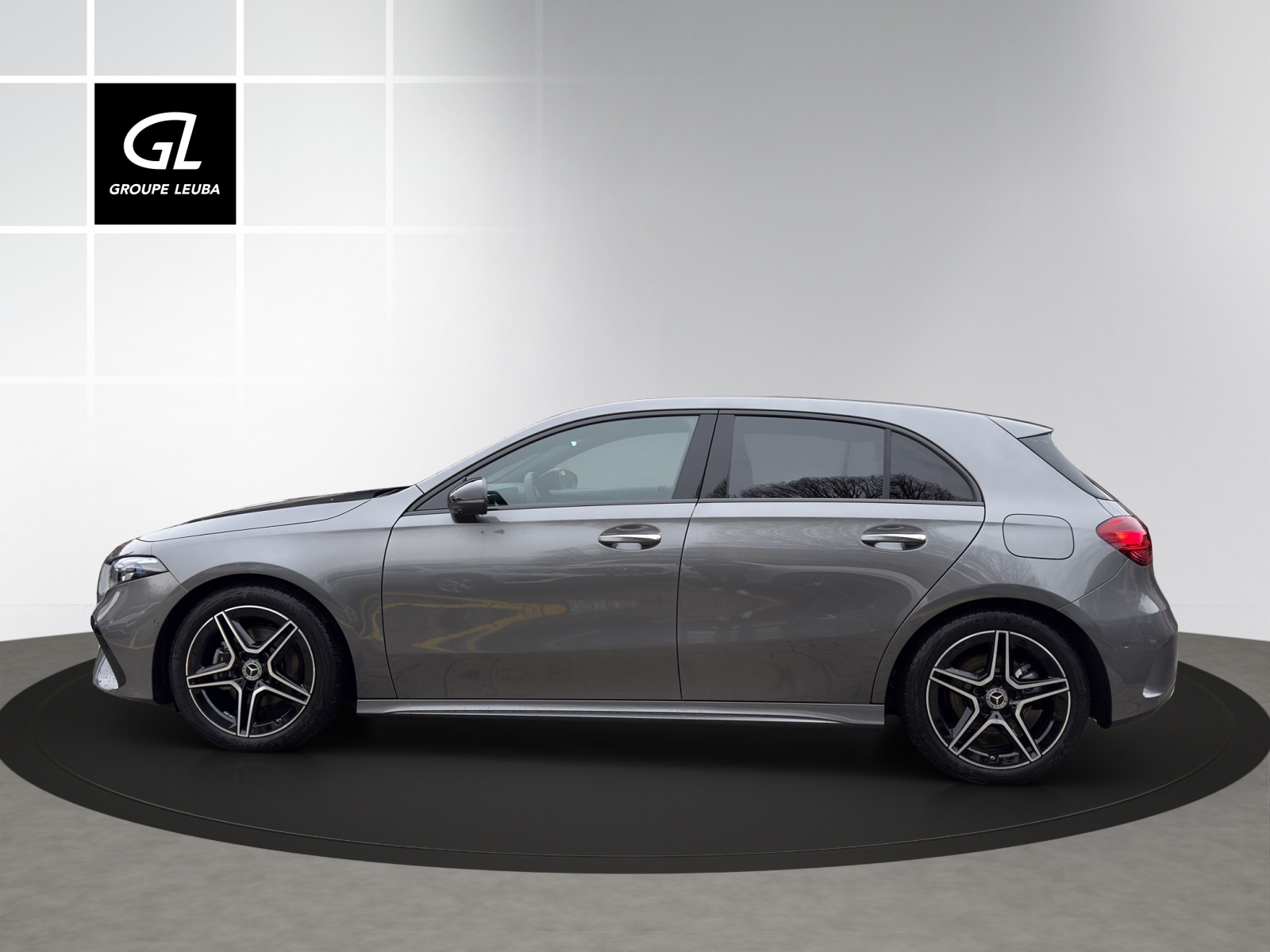 MERCEDES-BENZ A 200 Night Star 7G-DCT-image-2
