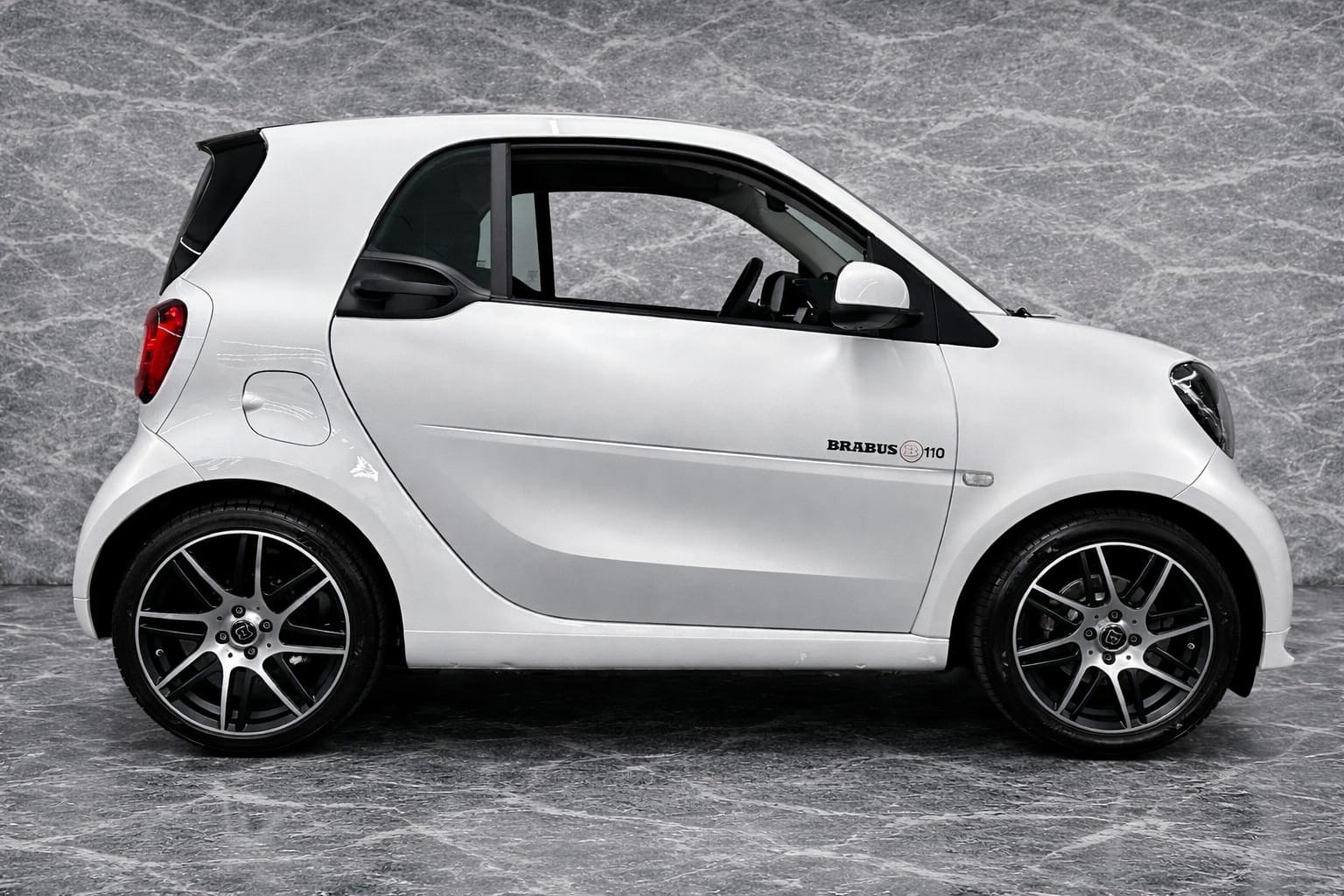 SMART fortwo Brabus Style 110 twinmatic-image-2
