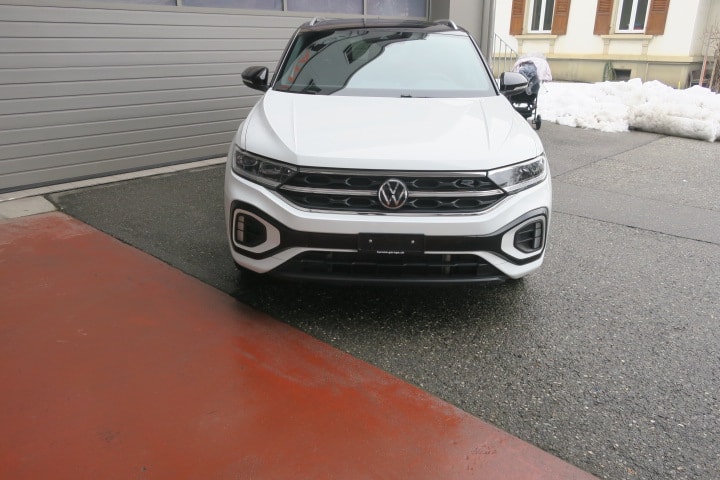 VW T-Roc 2.0 TSI R-Line DSG 4Motion-image-1