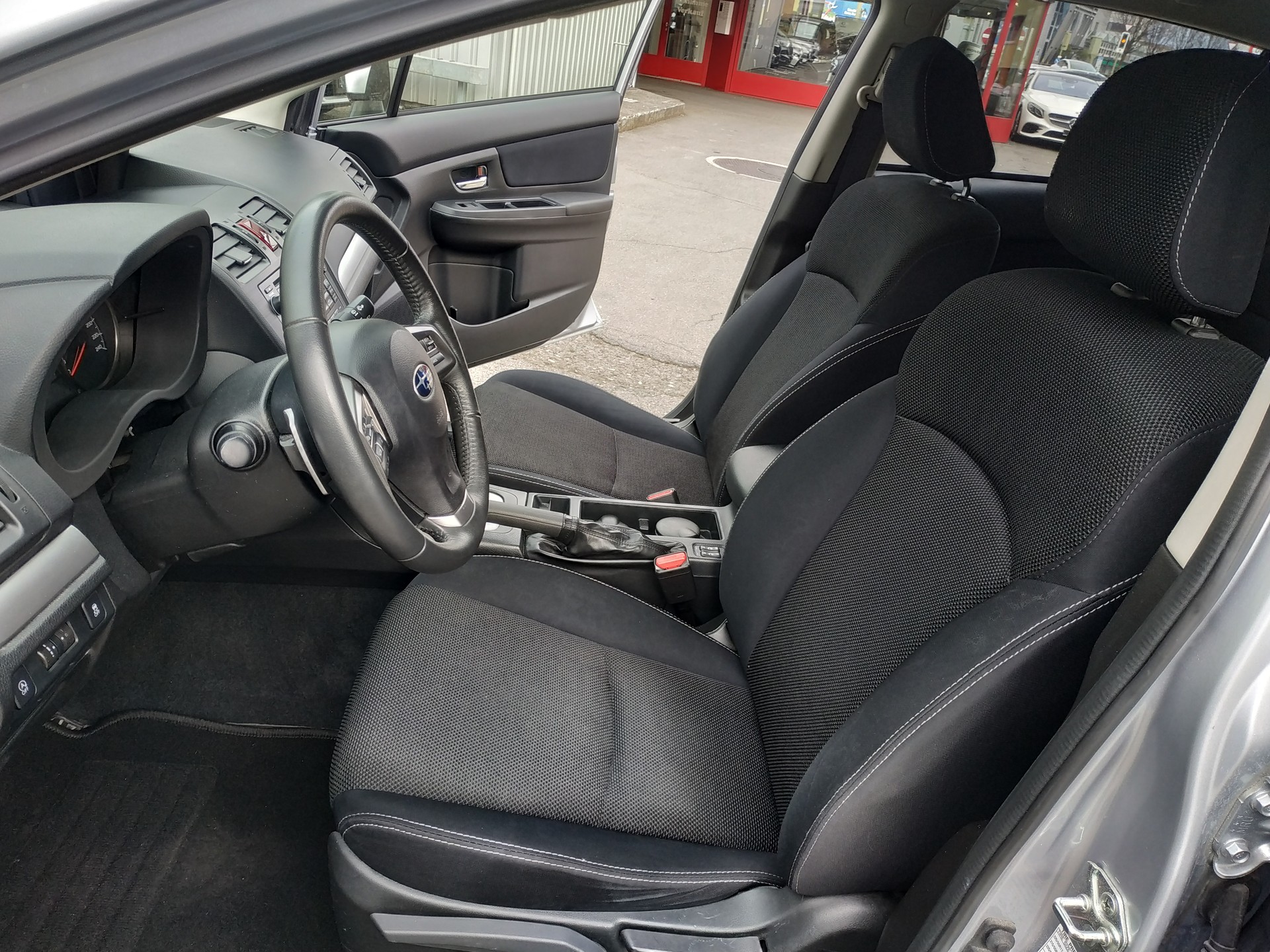 SUBARU XV 2.0 Swiss Two AWD CVT-image-10