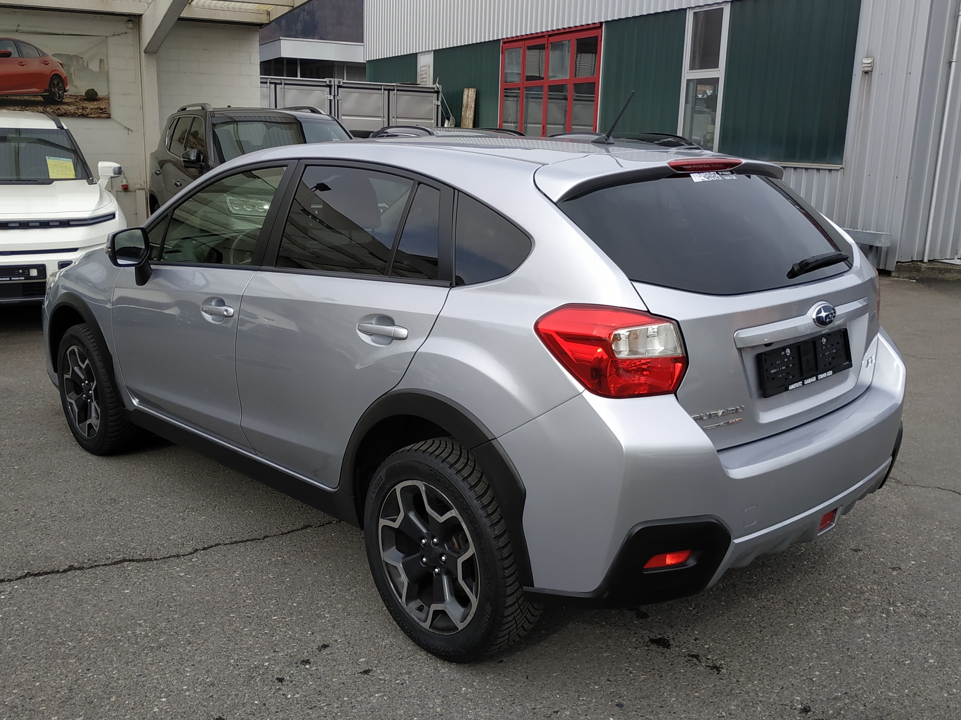 SUBARU XV 2.0 Swiss Two AWD CVT-image-3