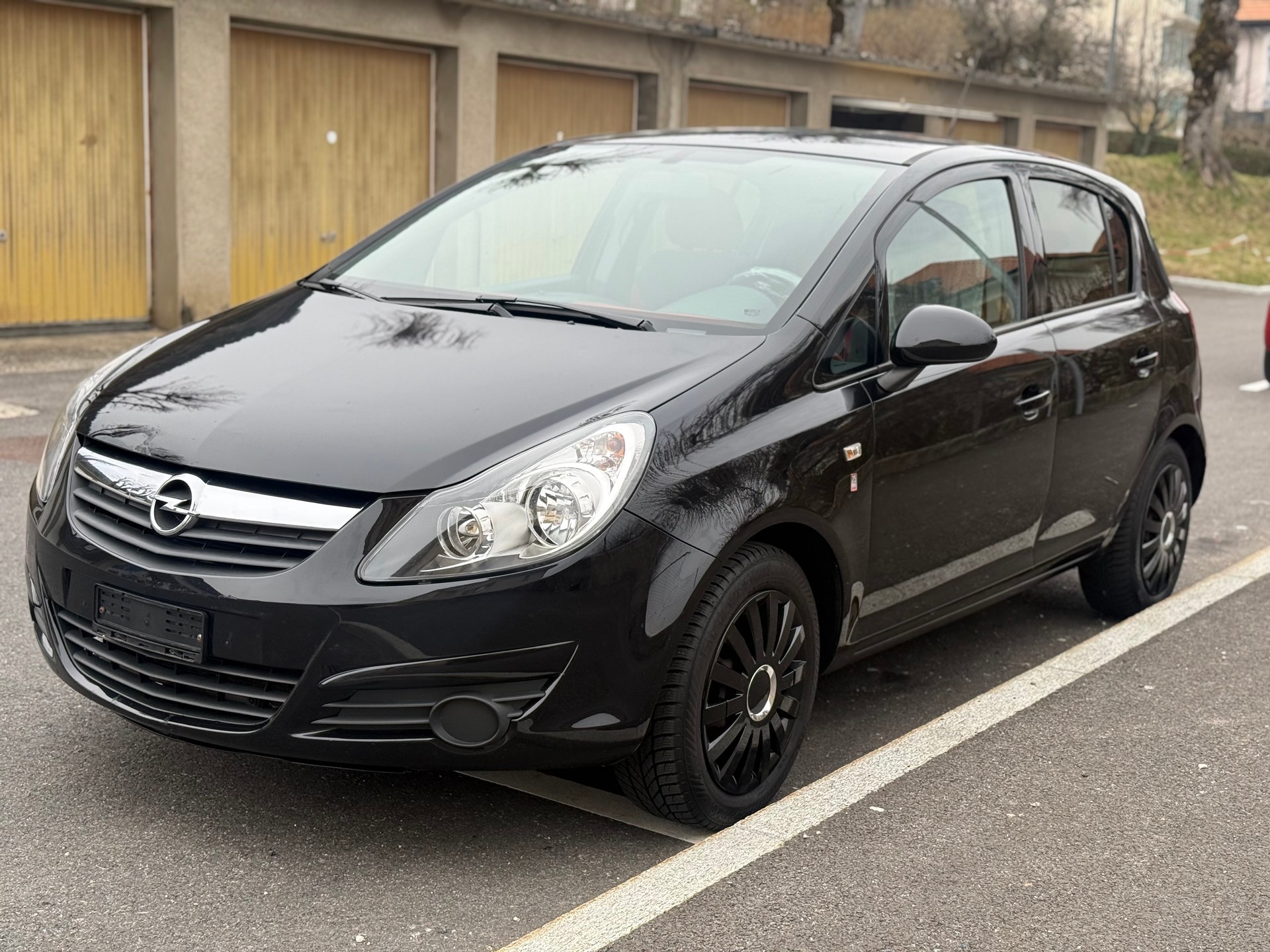 OPEL Corsa 1.4 TP Anniversary-image-2