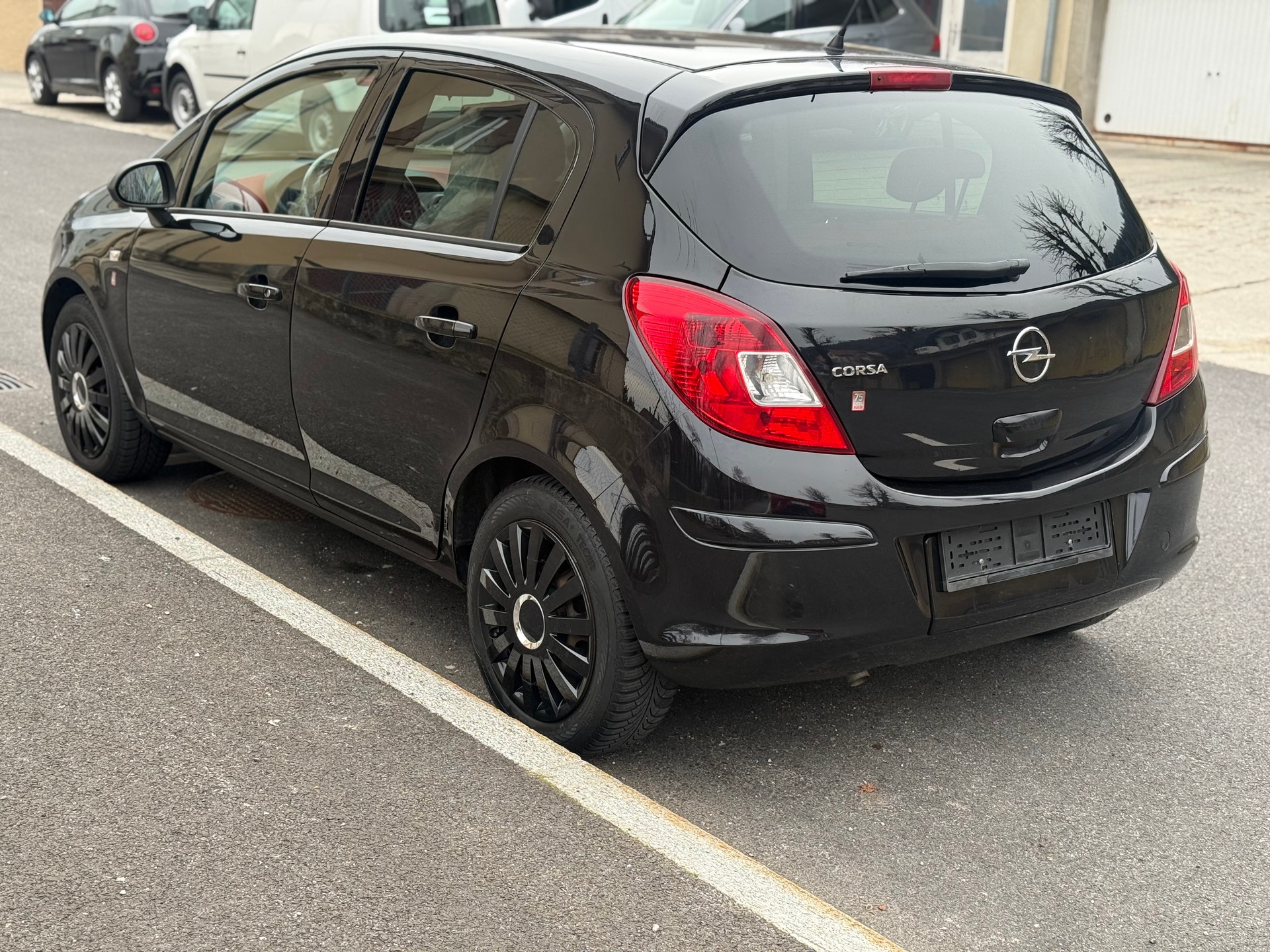 OPEL Corsa 1.4 TP Anniversary-image-4