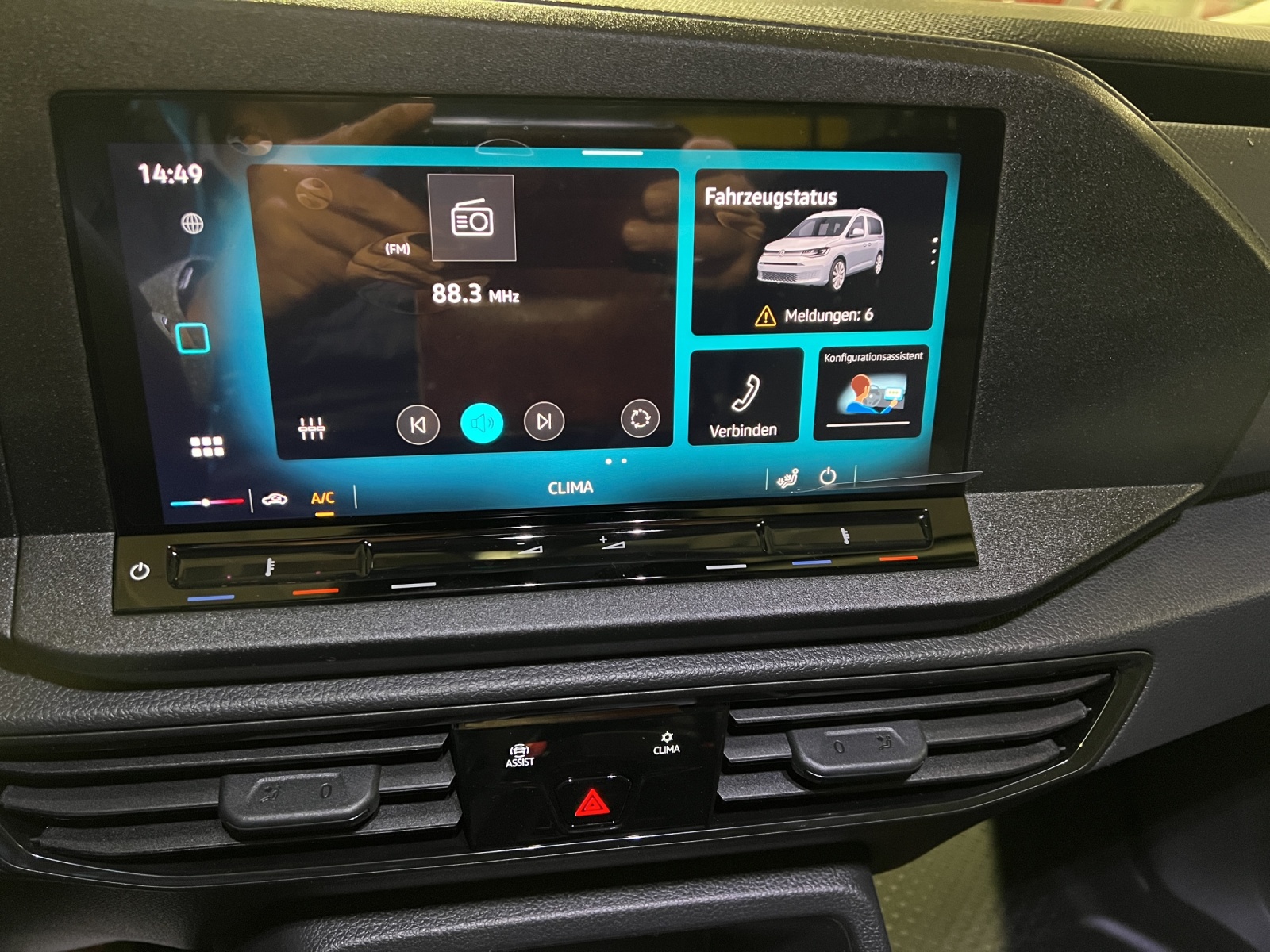 VW Caddy Cargo 2.0TDI 4Motion-image-9