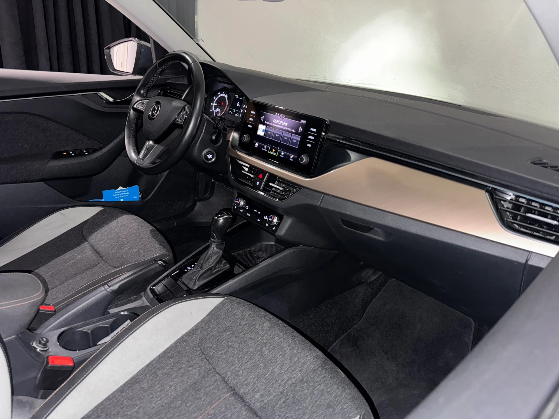SKODA Kamiq 1.0 TSI Ambition DSG-image-10