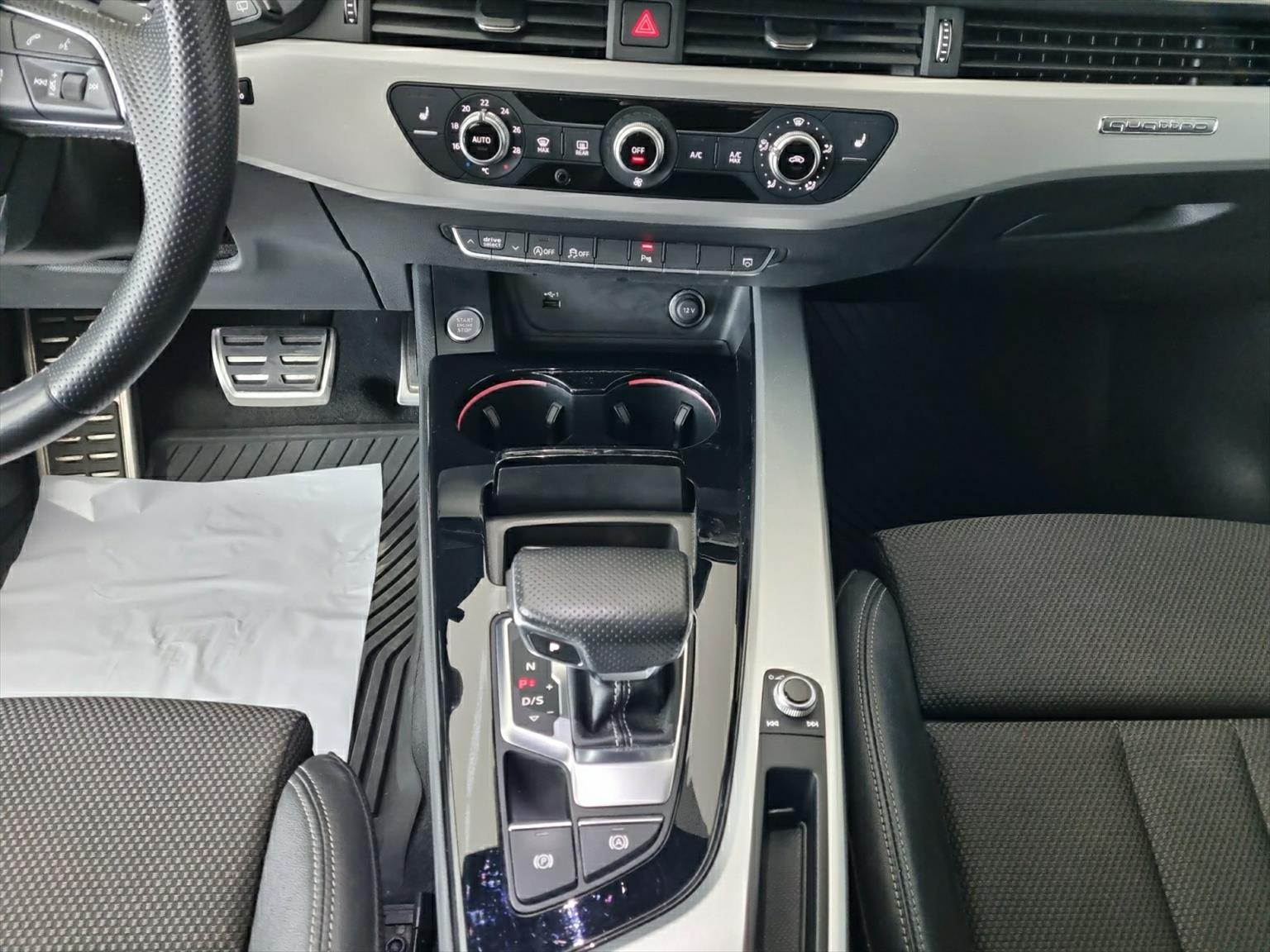 AUDI A4 Avant S line 40 TDI quattro S tronic-image-7