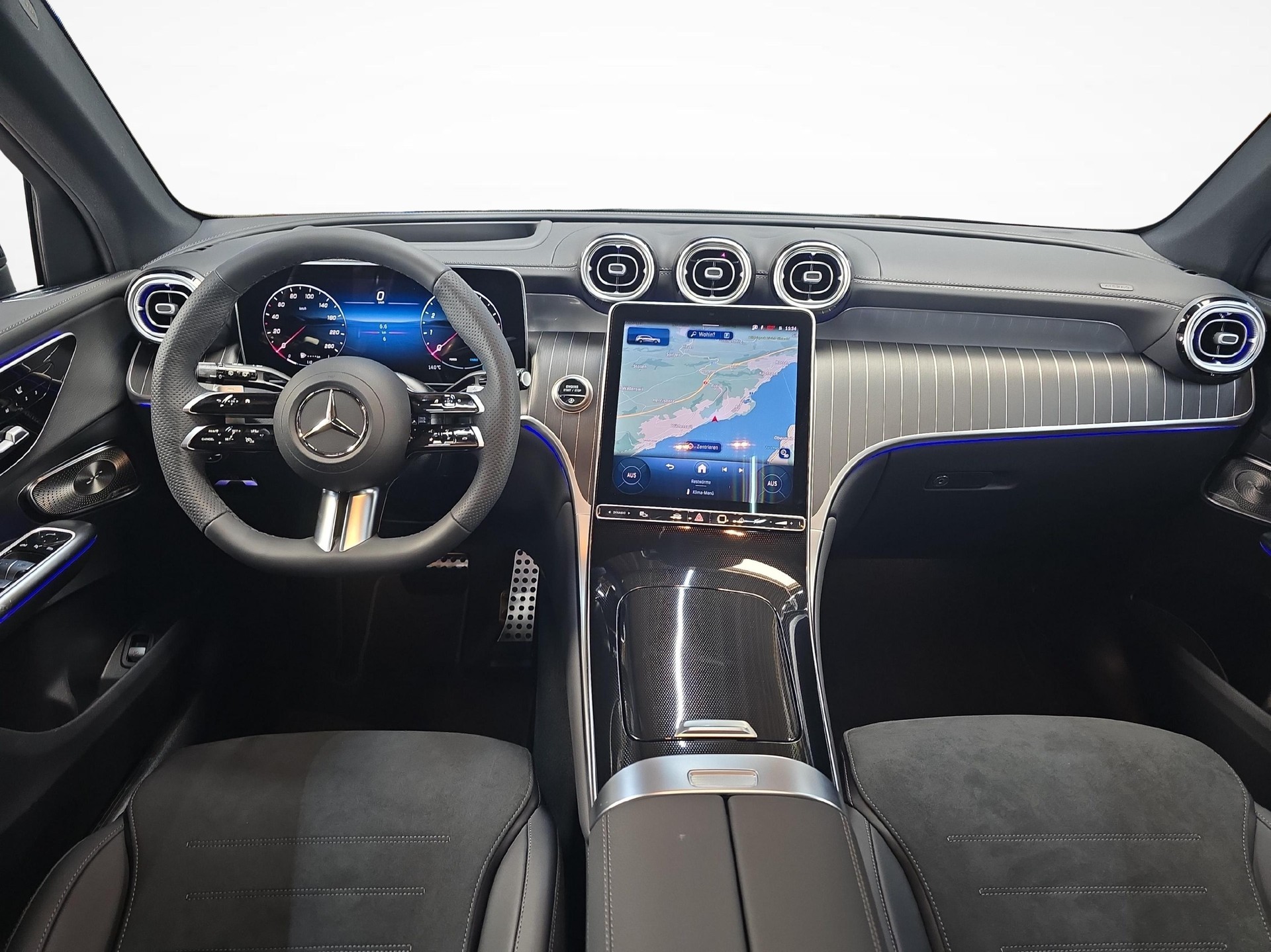 MERCEDES-BENZ GLC 300 4MATIC AMG Line-image-5