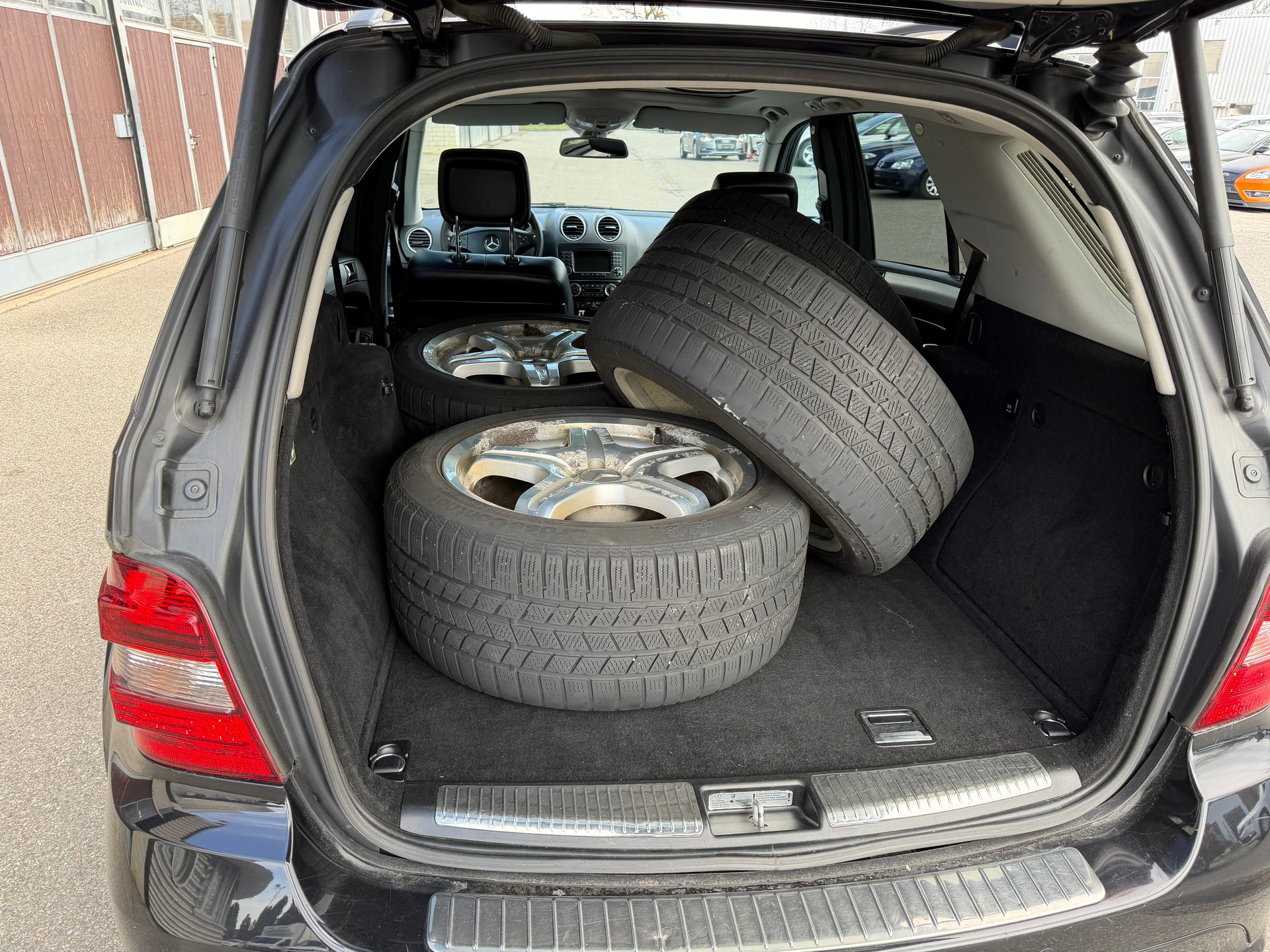 MERCEDES-BENZ ML 63 AMG 4Matic 7G-Tronic-image-7