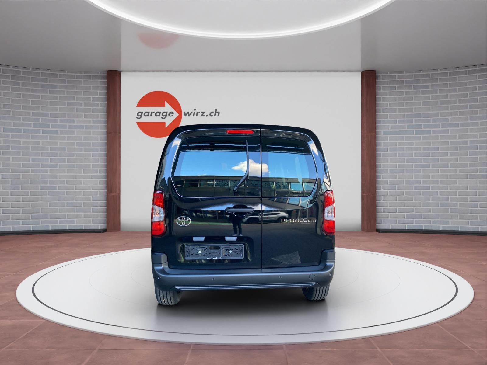 TOYOTA PROACE CITY Van L1 1.2 Active-image-3