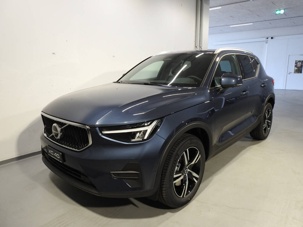 VOLVO XC40 2.0 B3 MH Core-image-0