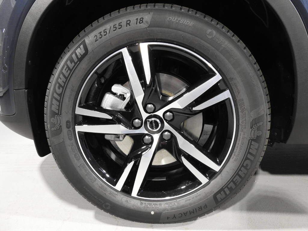 VOLVO XC40 2.0 B3 MH Core-image-12