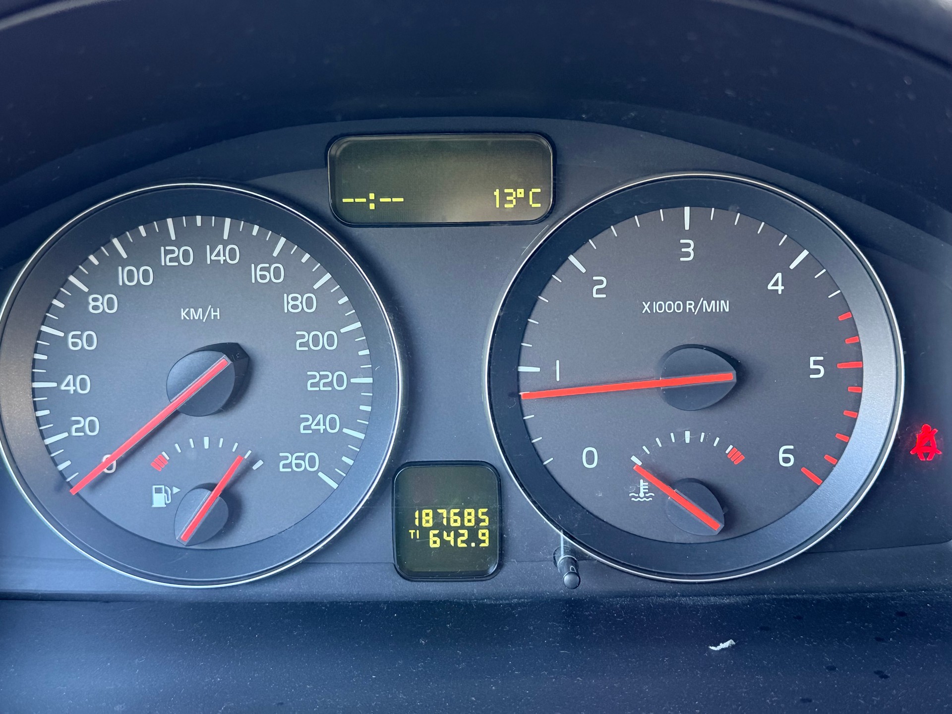 VOLVO V50 1.6D Summum-image-13