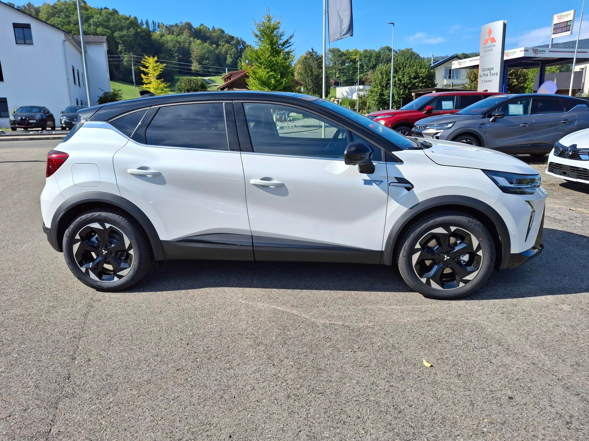 MITSUBISHI ASX 1.8 HEV Instyle-image-2