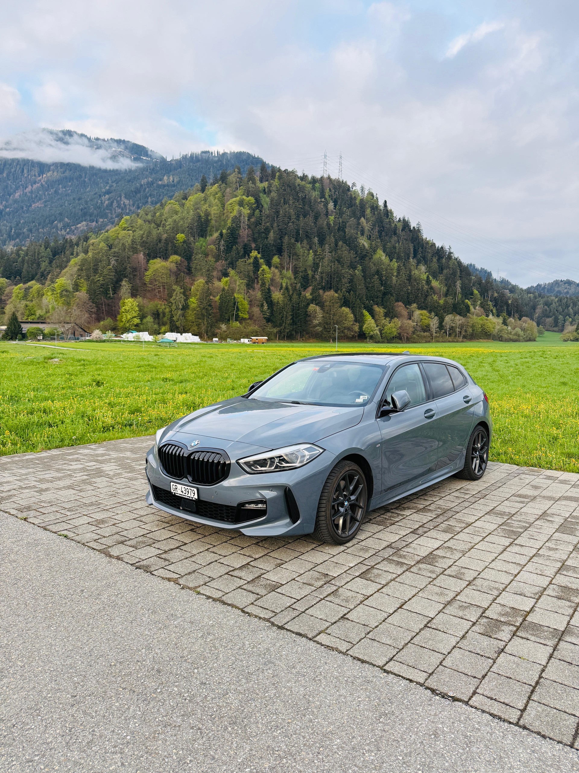 BMW 120d xDrive Steptronic M Sport-image-0