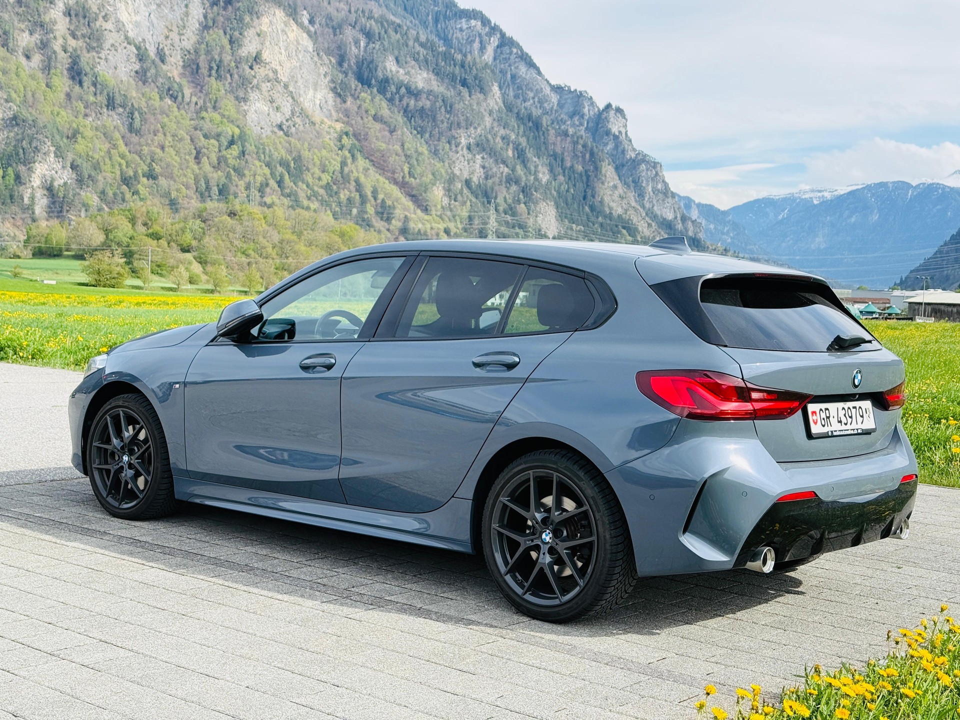 BMW 120d xDrive Steptronic M Sport-image-1