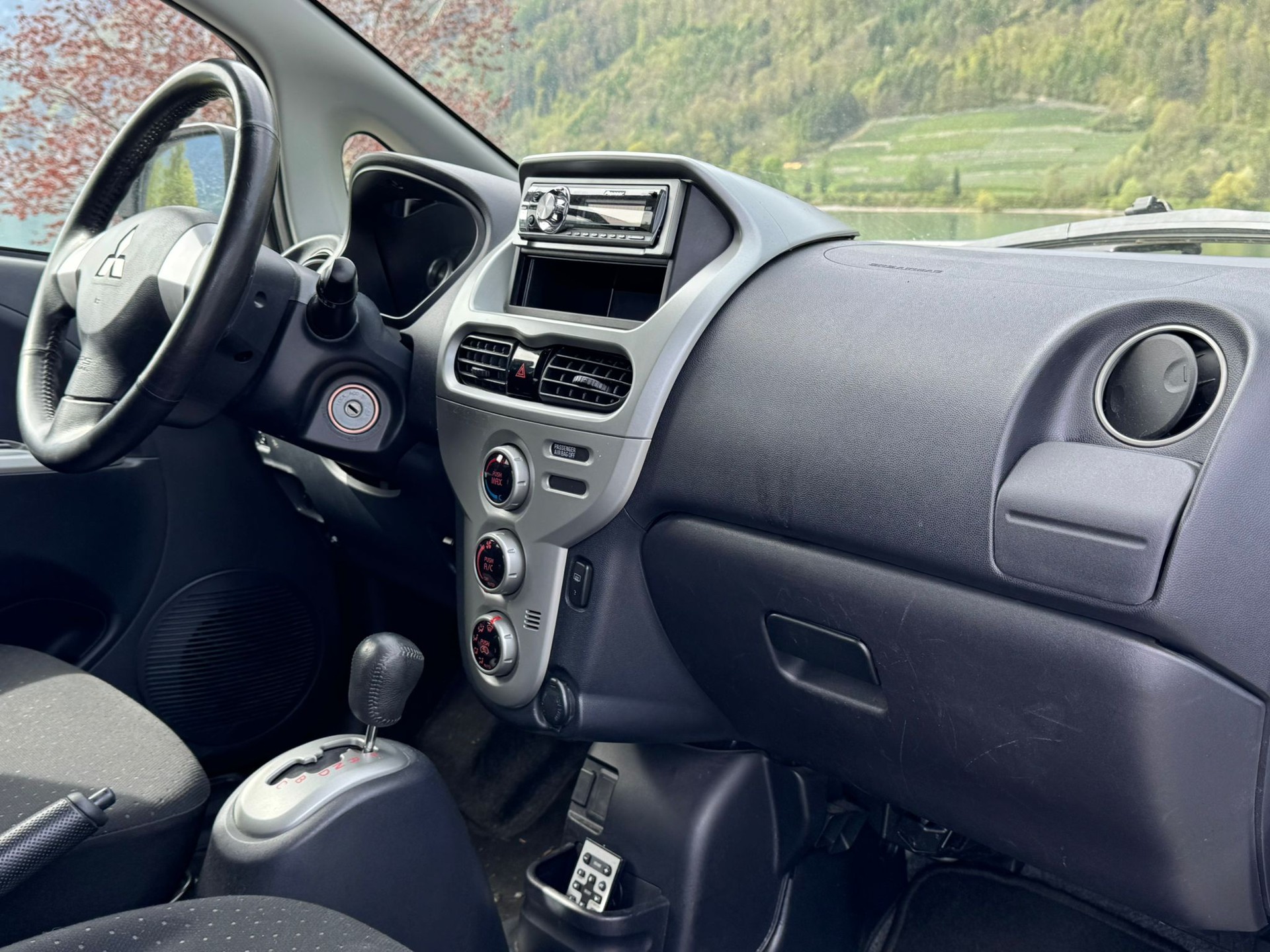 MITSUBISHI i MiEV-image-11