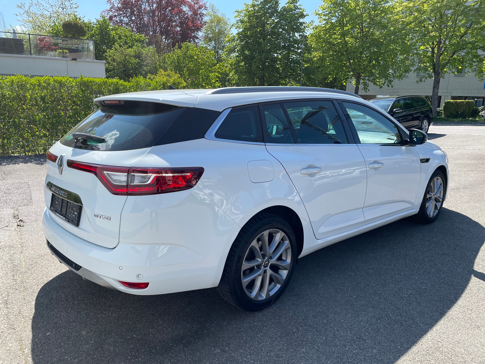 RENAULT Mégane Grandtour 1.5 dCi GT Line EDC-image-3