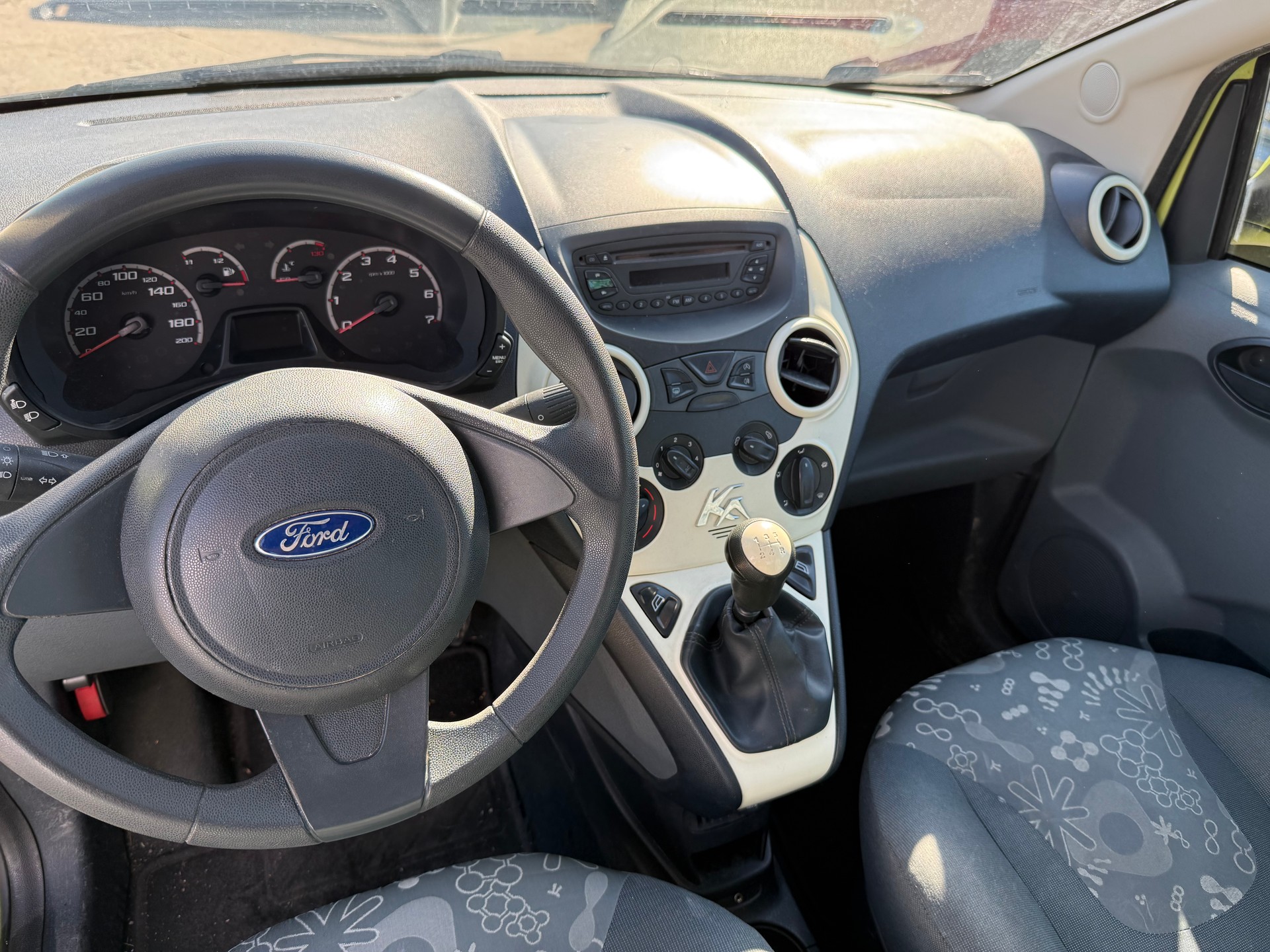 FORD KA 1.25 Ambiente-image-8