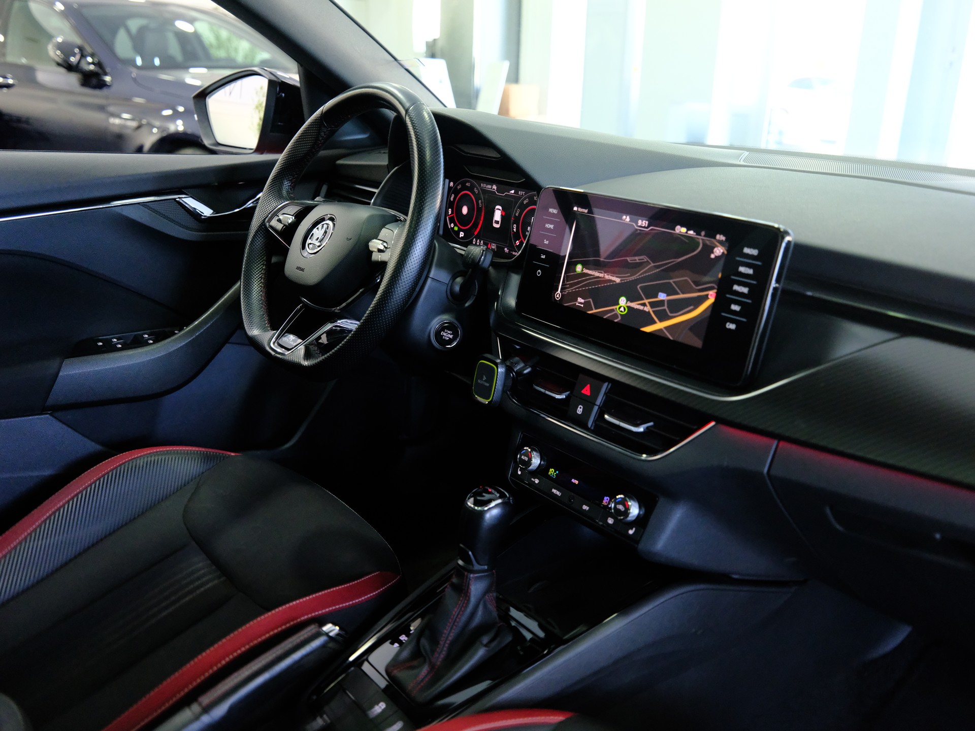 SKODA Scala 1.5 TSI ACT Monte Carlo DSG-image-13