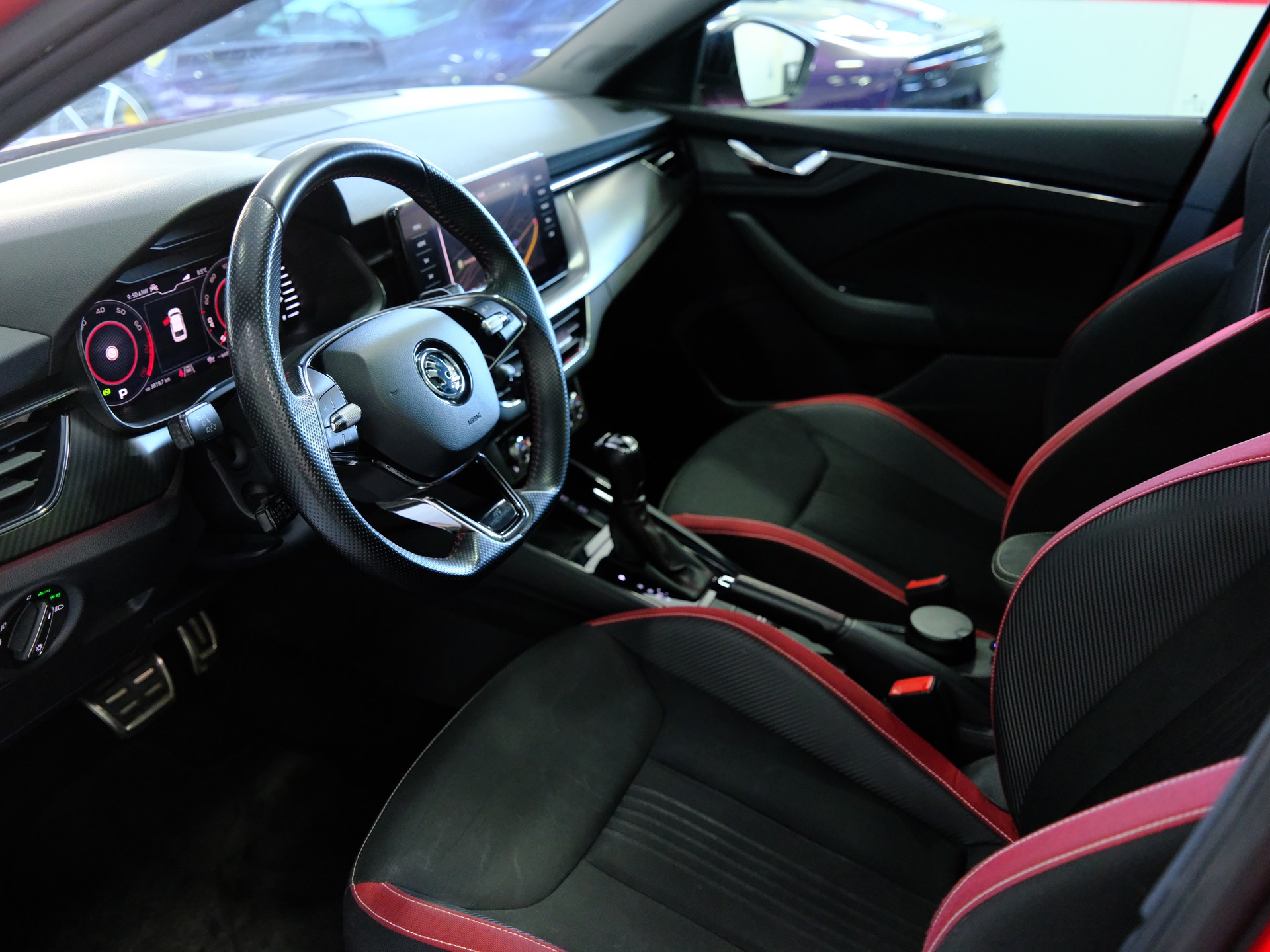 SKODA Scala 1.5 TSI ACT Monte Carlo DSG-image-9