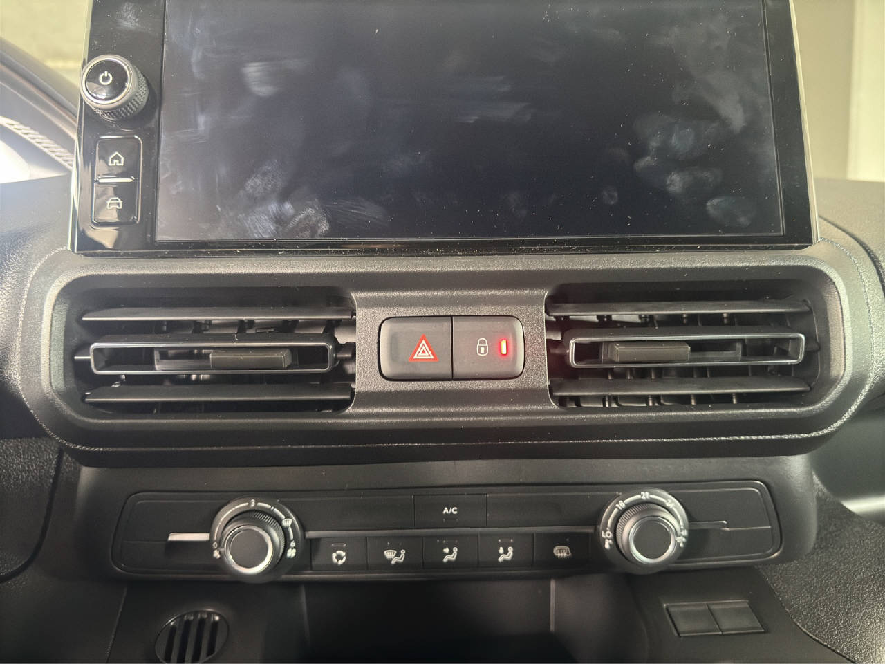 PEUGEOT Partner Kaw. 650 Standard 1.2-image-13