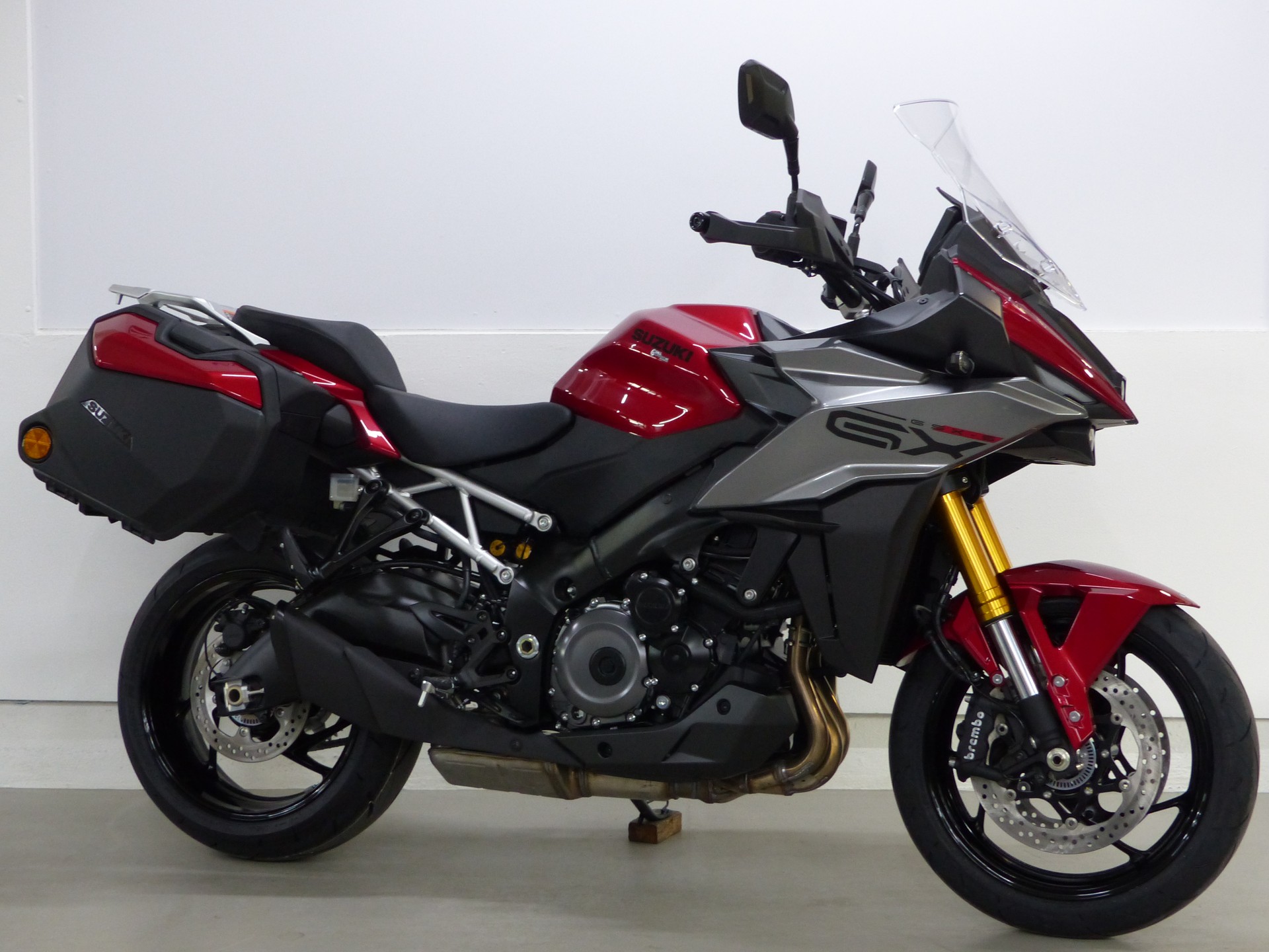 SUZUKI GSX-S 1000 GX ABS Travel-image-12
