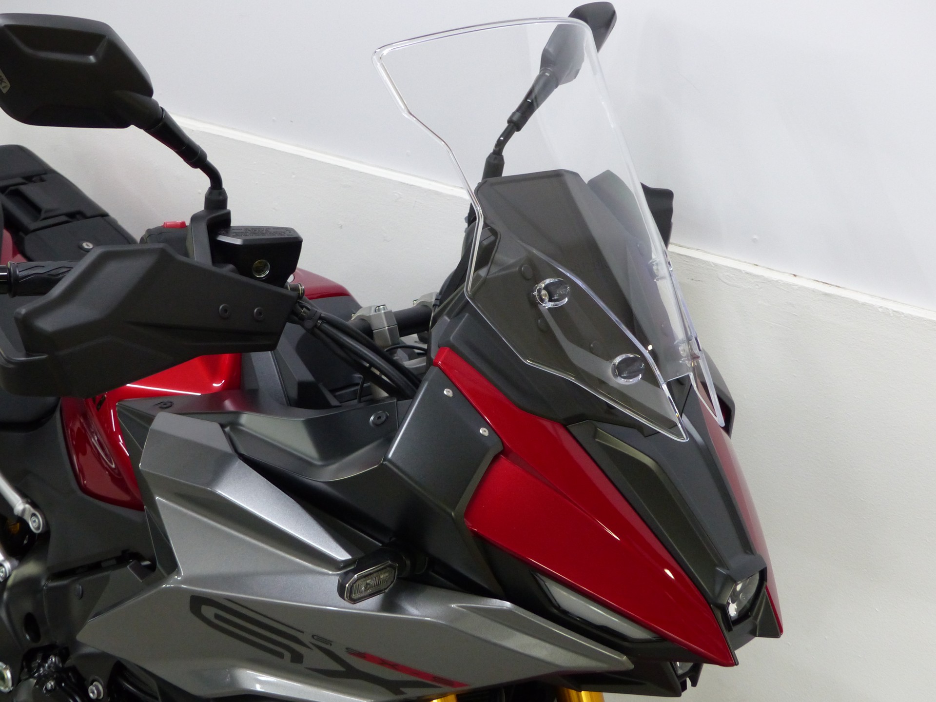 SUZUKI GSX-S 1000 GX ABS Travel-image-6