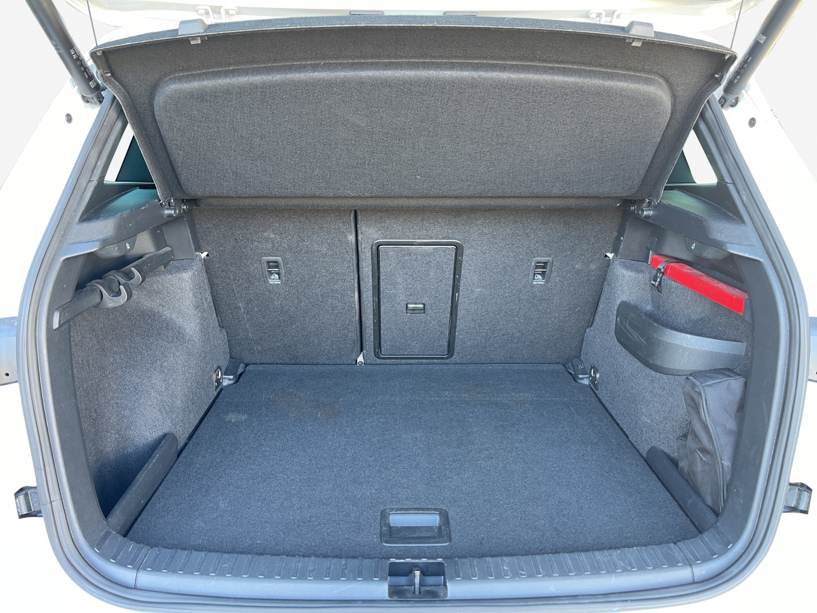 SKODA Karoq 2.0 TDI CR Sport Line 4x4 DSG-image-12