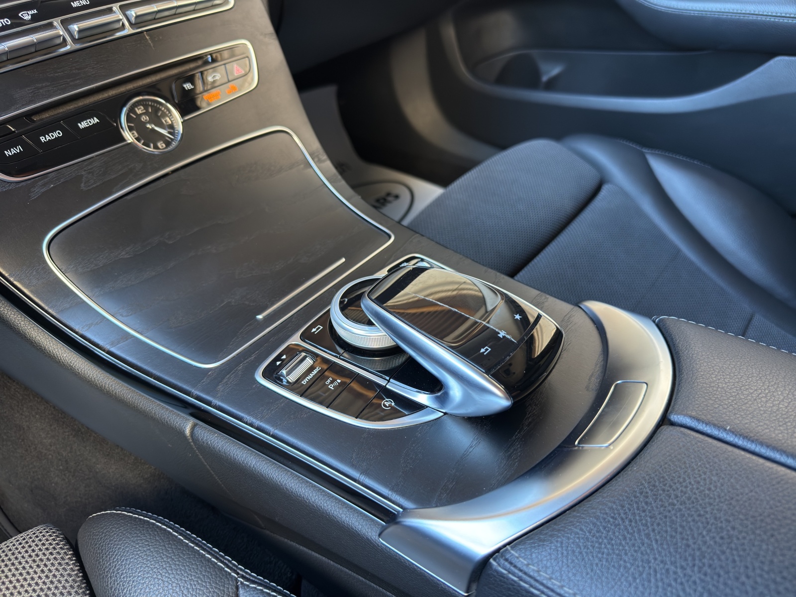 MERCEDES-BENZ C 250 d Avantgarde 4Matic 9G-Tronic-image-9