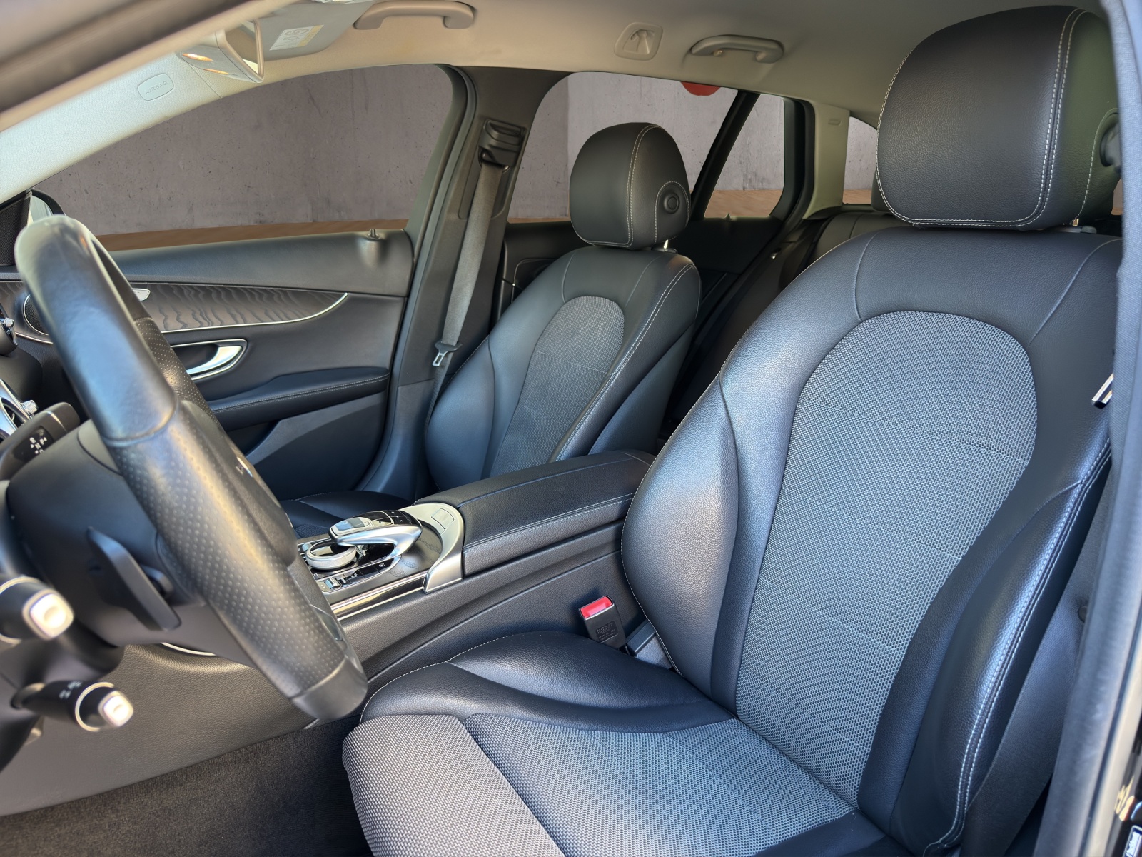 MERCEDES-BENZ C 250 d Avantgarde 4Matic 9G-Tronic-image-5