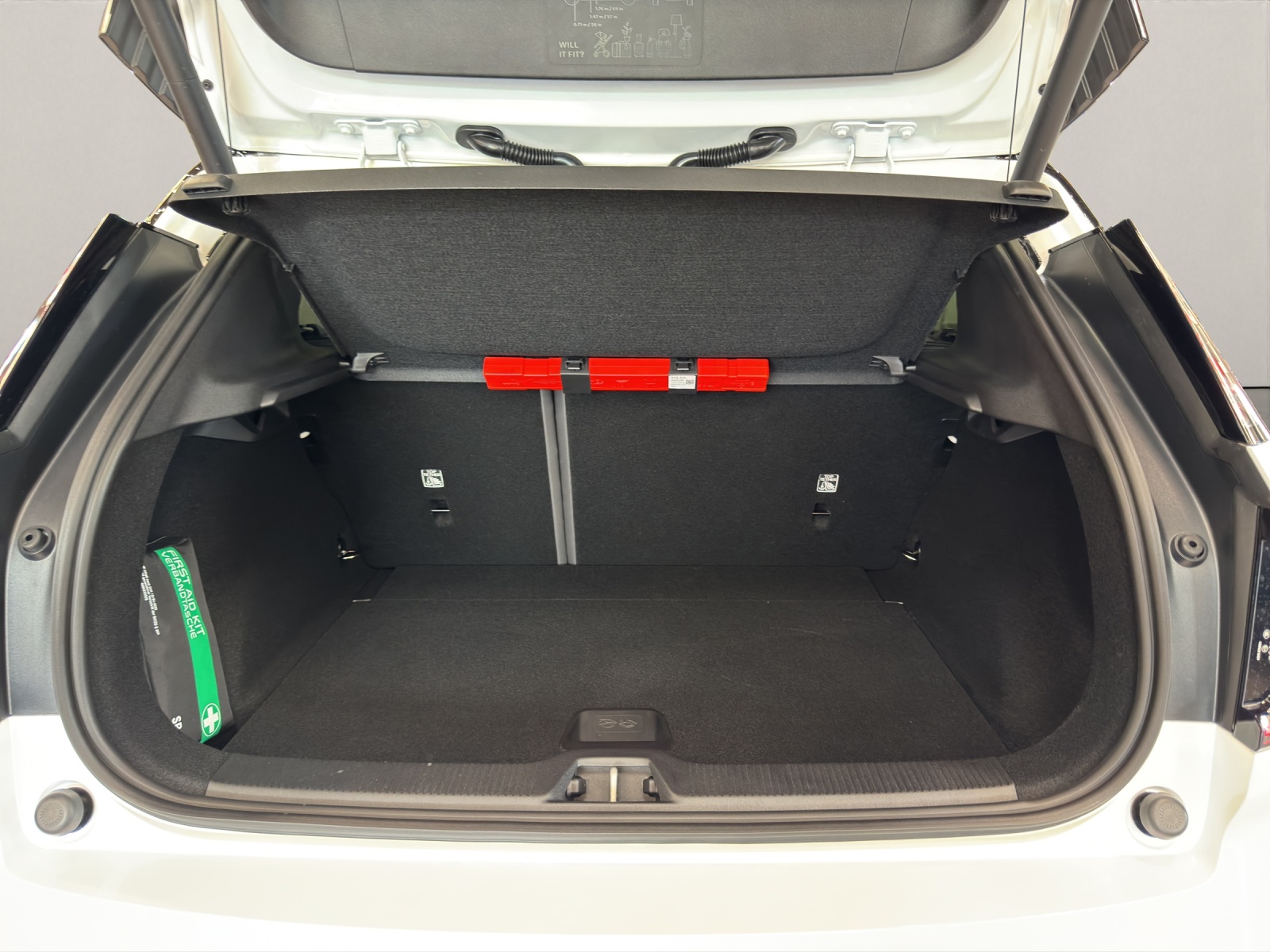 VOLVO EX30 CC E60 Twin Performance AWD-image-15