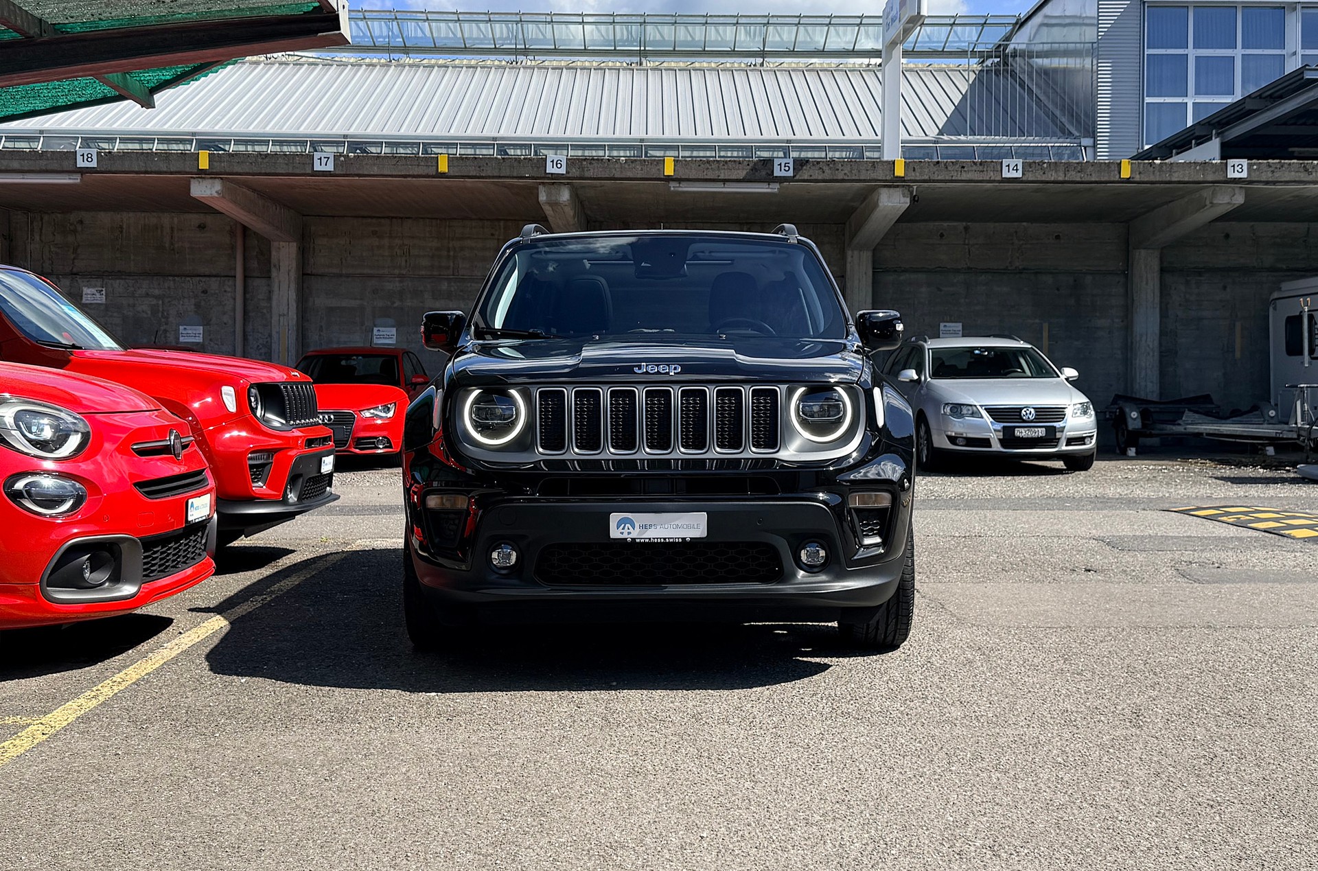 JEEP Renegade 1.5 MHEV Limited Automat-showroom-element-1