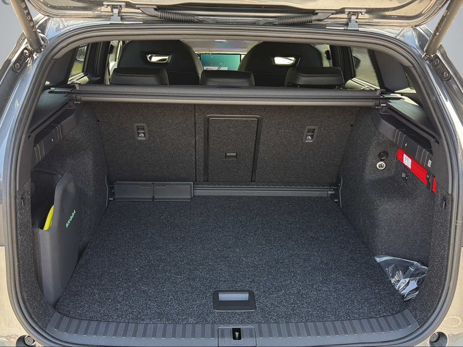 SKODA Enyaq 85x Sportline 4x4-image-5