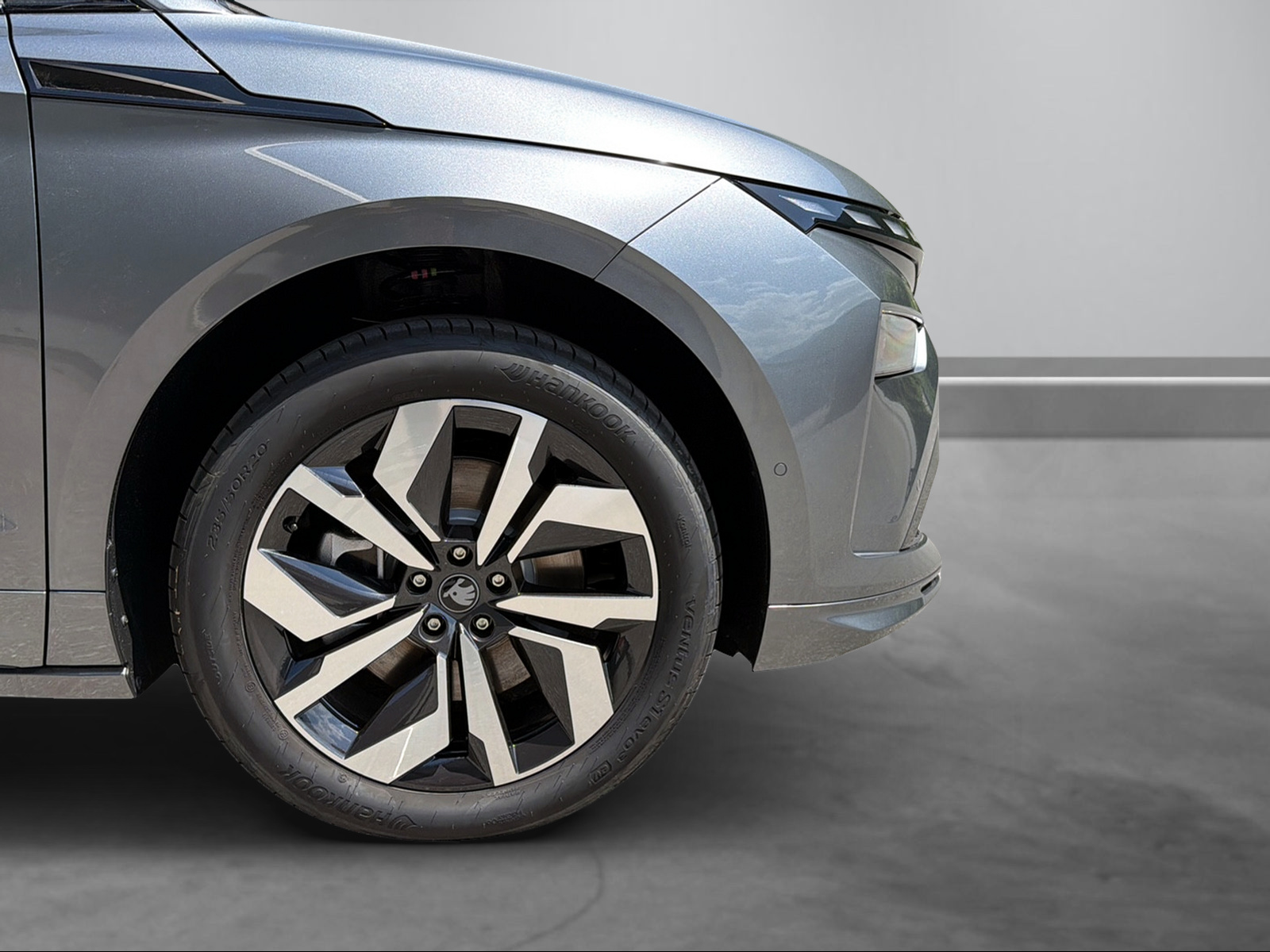 SKODA Enyaq 85x Sportline 4x4-image-13