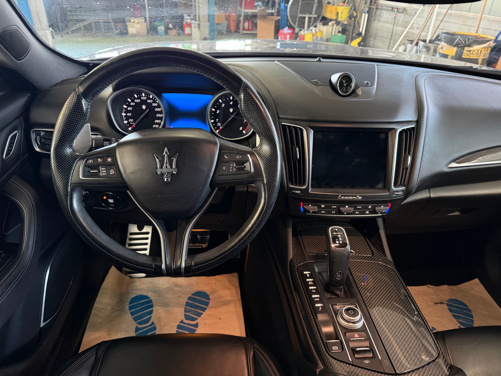 MASERATI Levante S 3.0 V6 GranSport Automatica-image-14