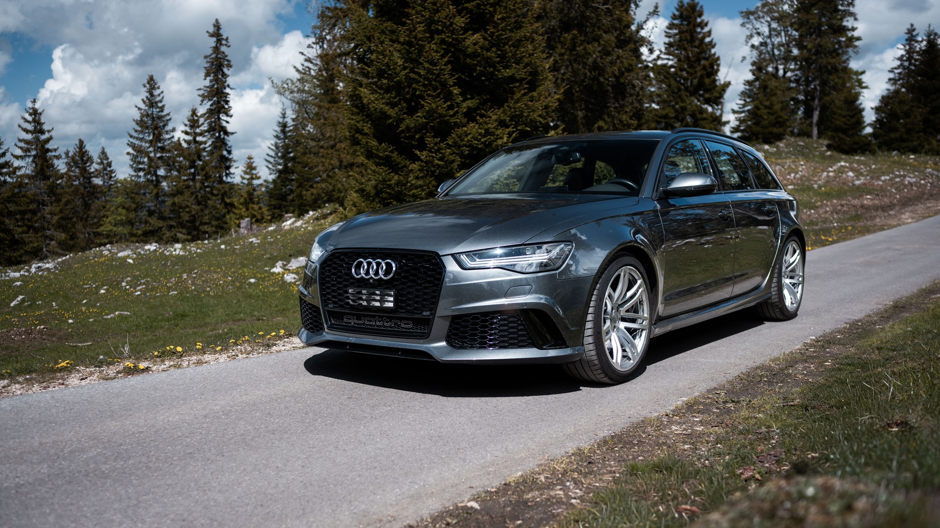 AUDI RS6-image-0