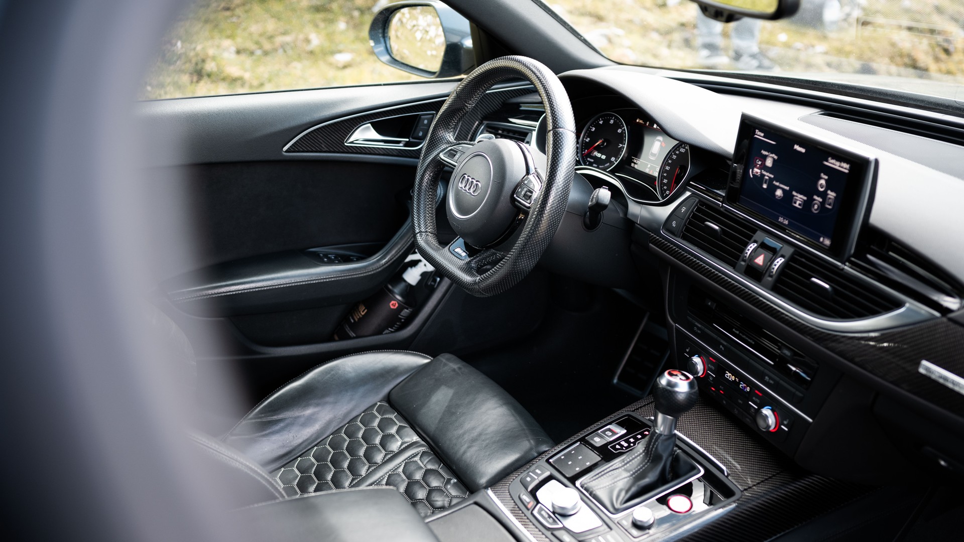 AUDI RS6-image-5